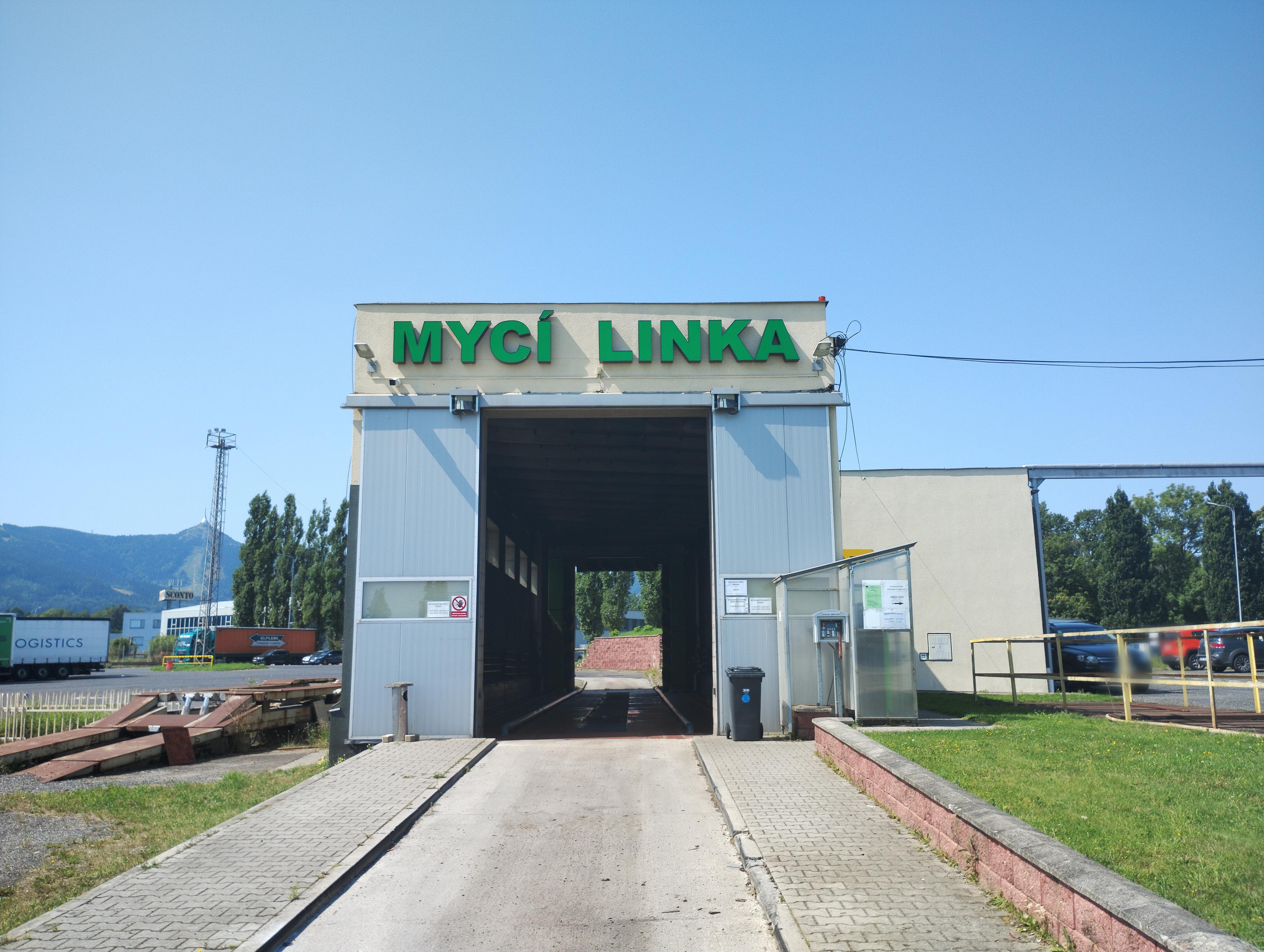FinReal Liberec, a. s.  - Automyčka foto 1