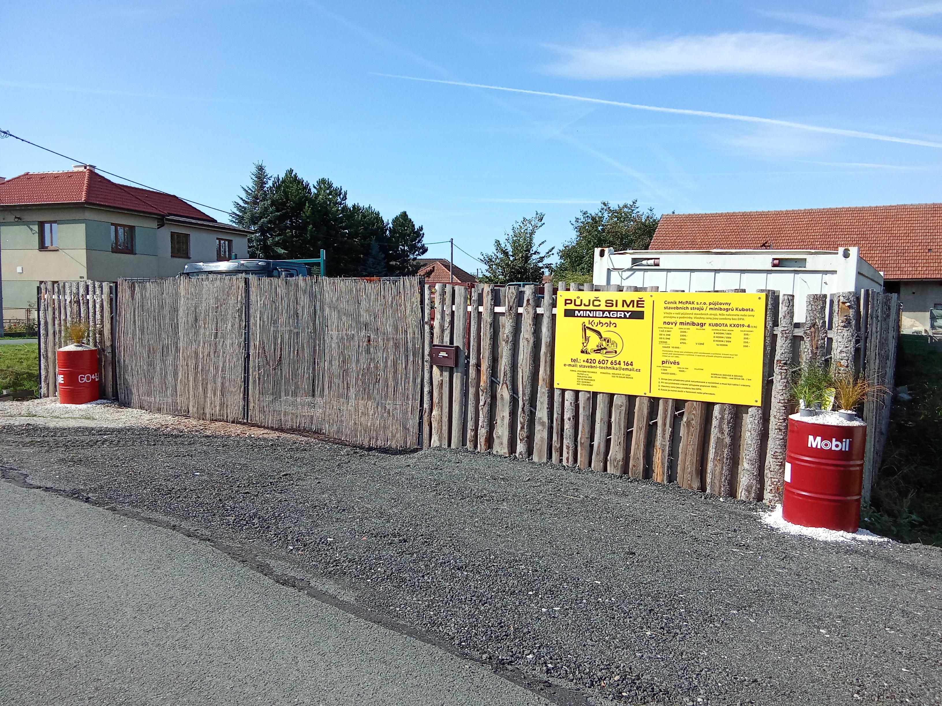 PŮJČ SI MĚ minibagry Kubota foto 2