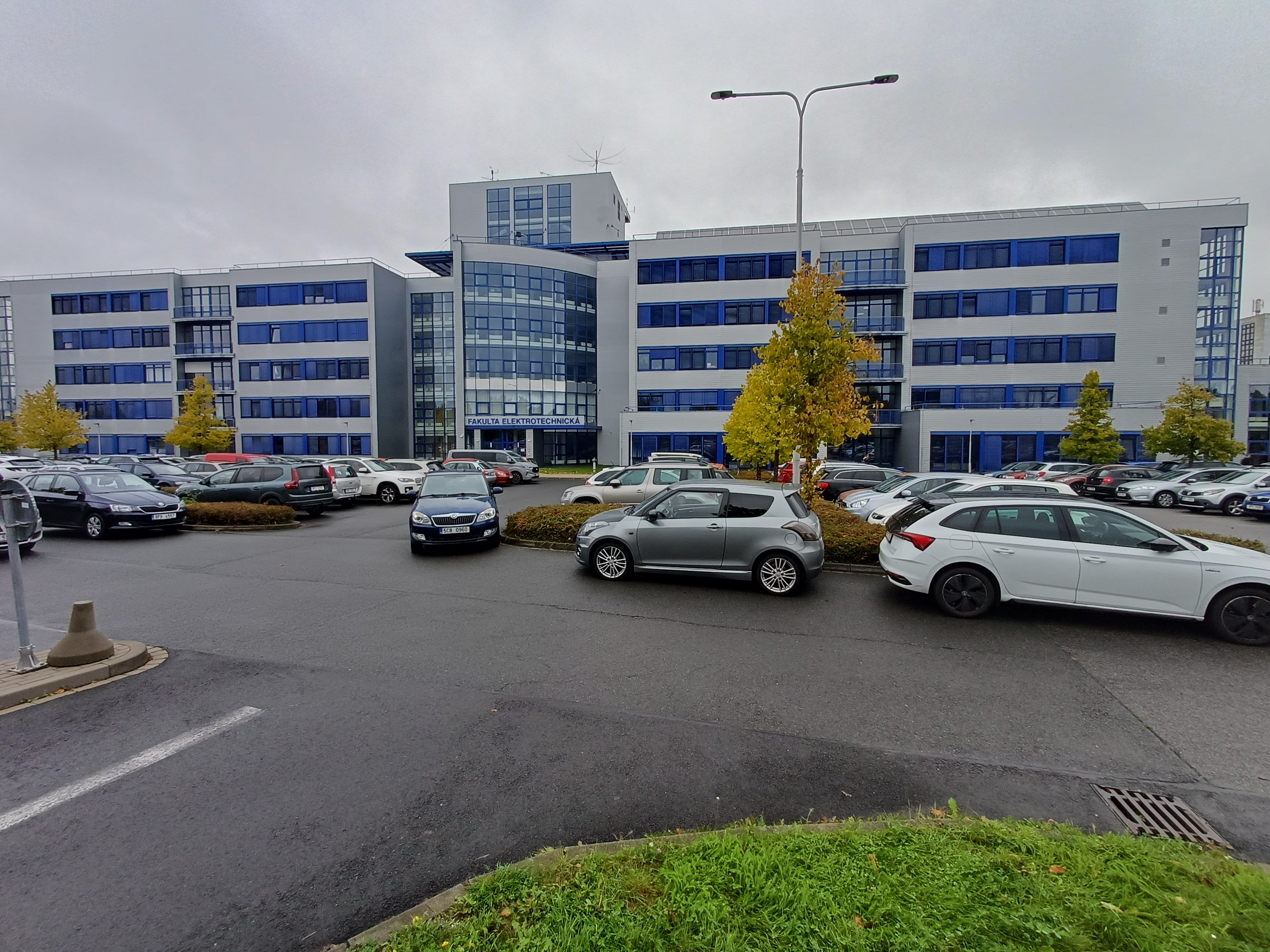 Fakulta elektrotechnická Západočeské univerzity v Plzni foto 2