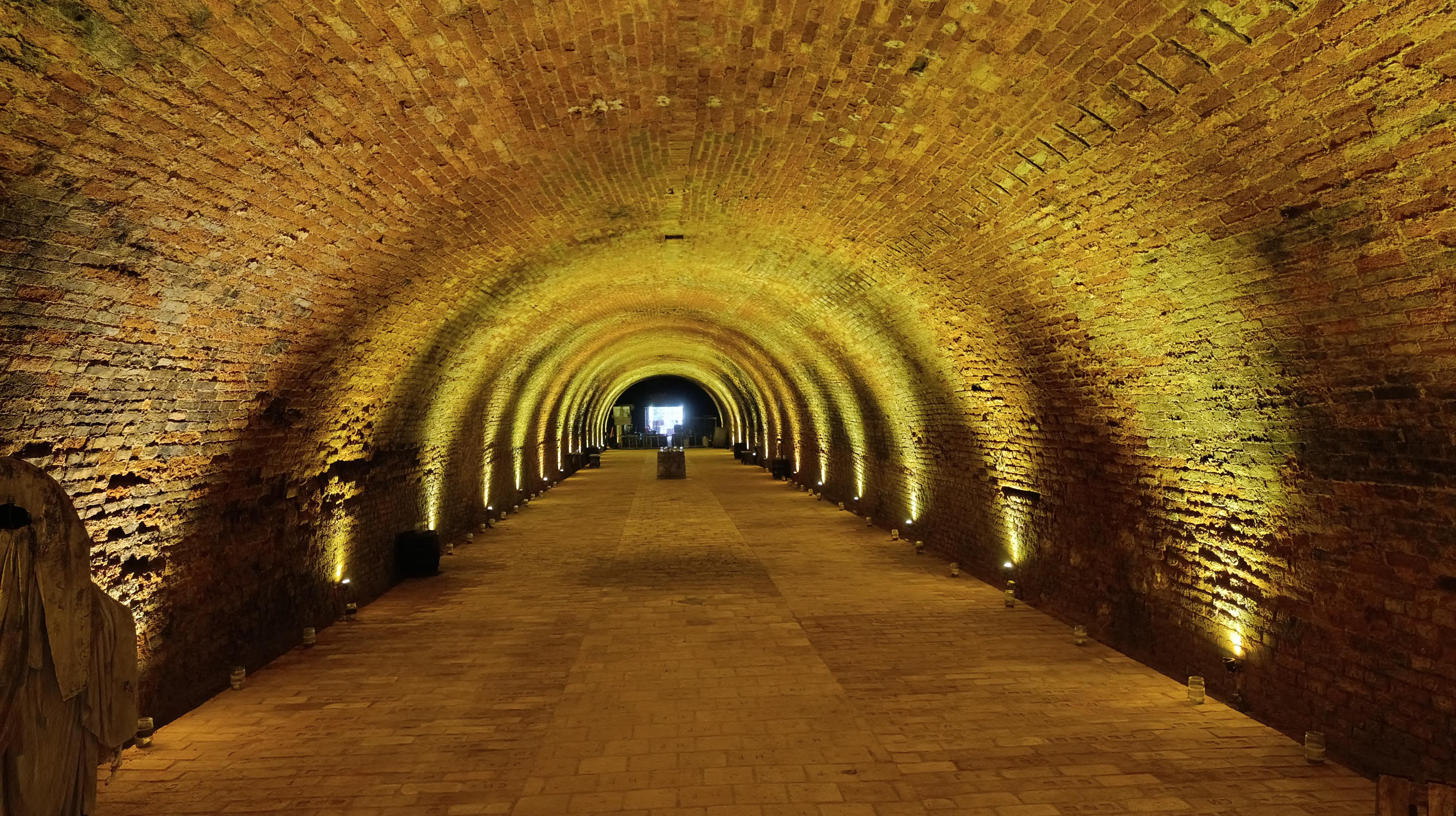 Vinný Tunel foto 2