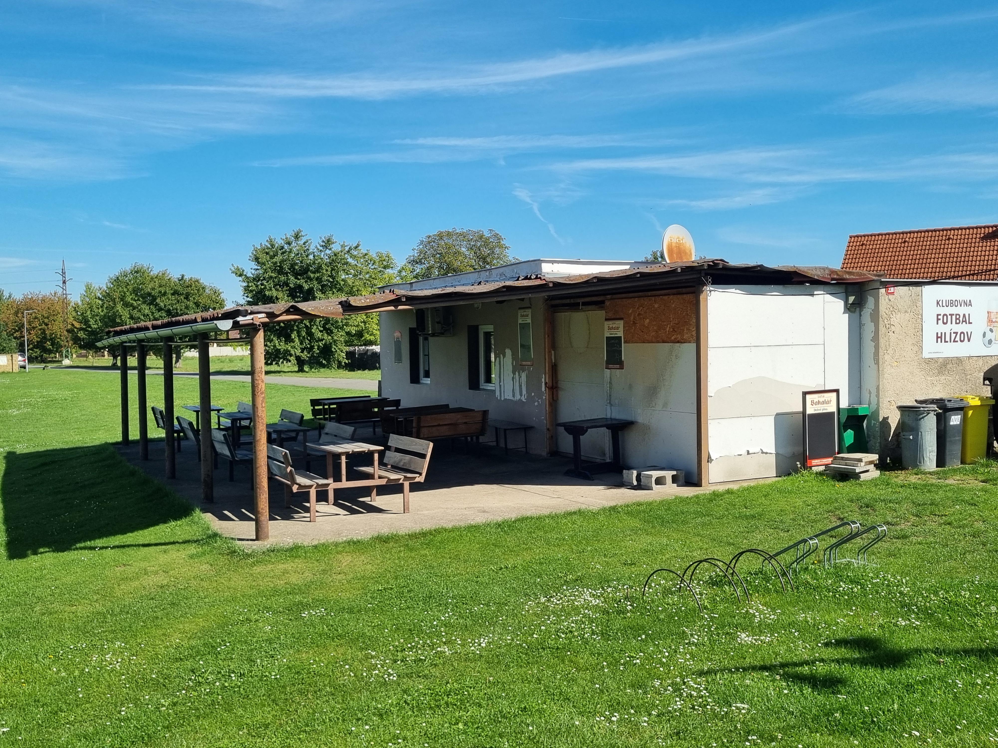 Hospoda na fotbalovém hřišti foto 5