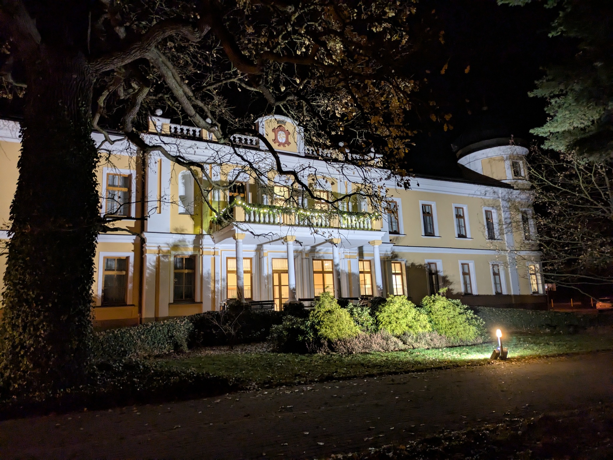 Domov sociálních služeb Chotělice foto 3