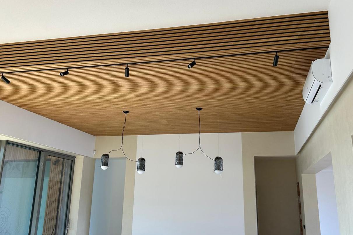 Akustické panely na strop