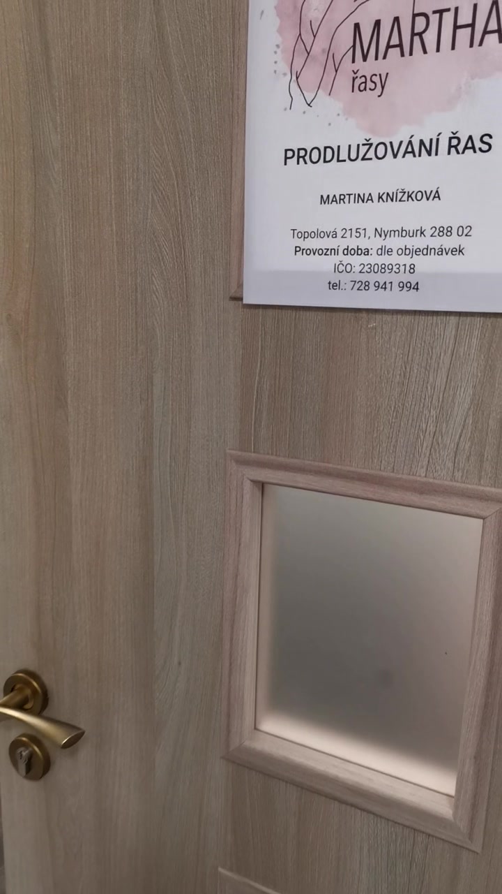 Martha řasy foto 2 (náhled videa)