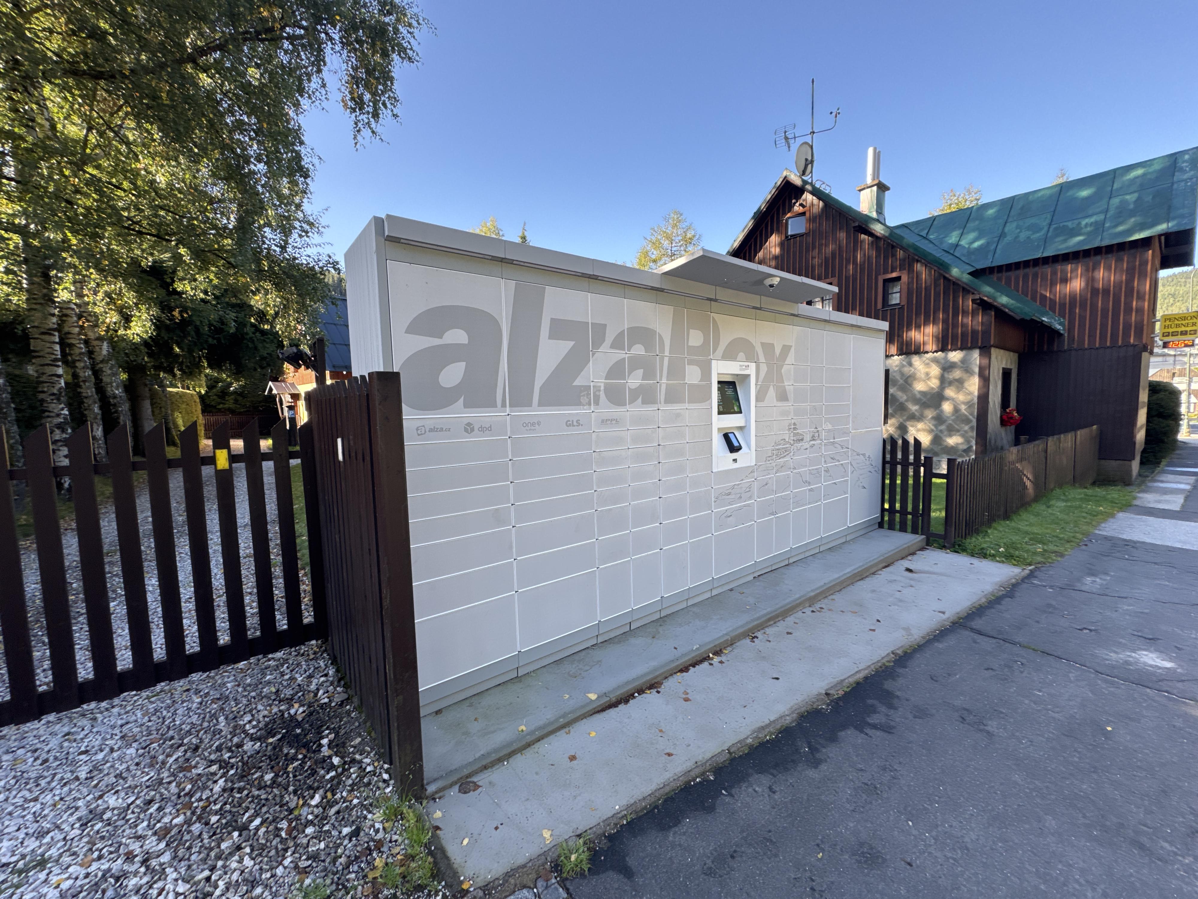 AlzaBox