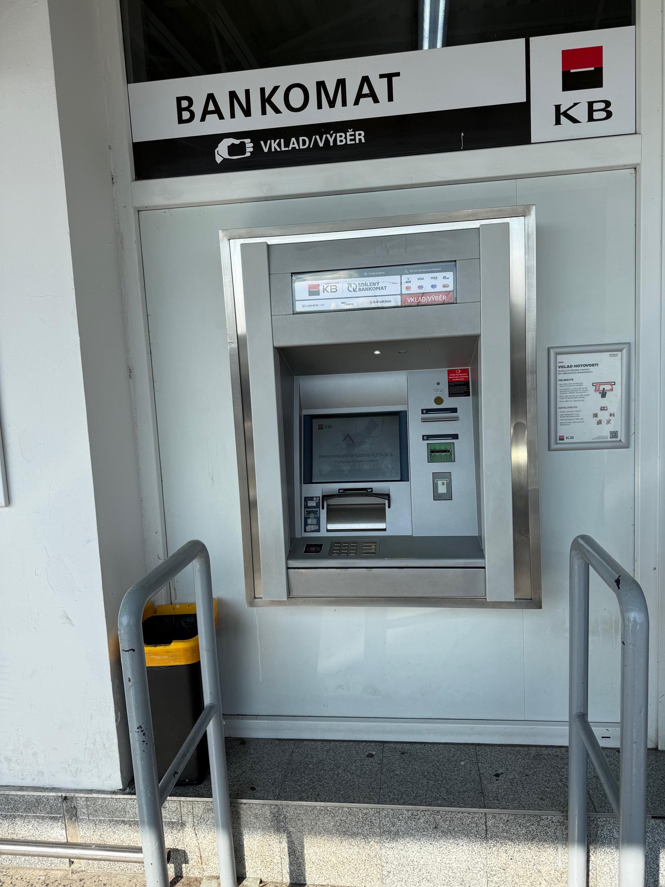 Bankomat Komerční banky foto 3
