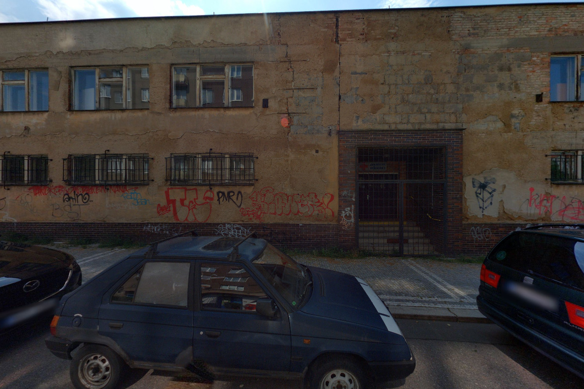Polpole acrobatic studio foto 2