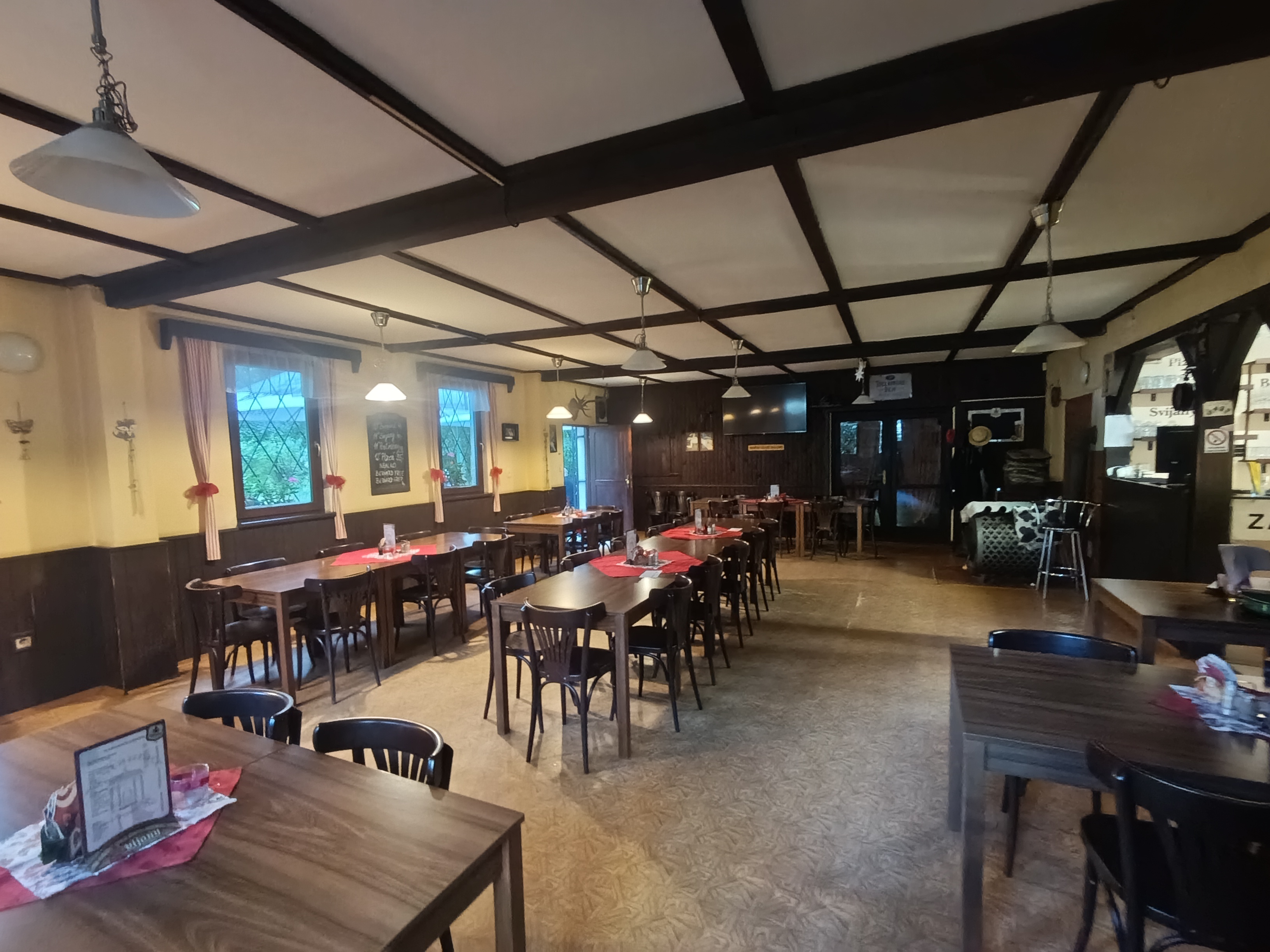Restaurace u Pramene - Klubovna zahrádkářů Kersko foto 6