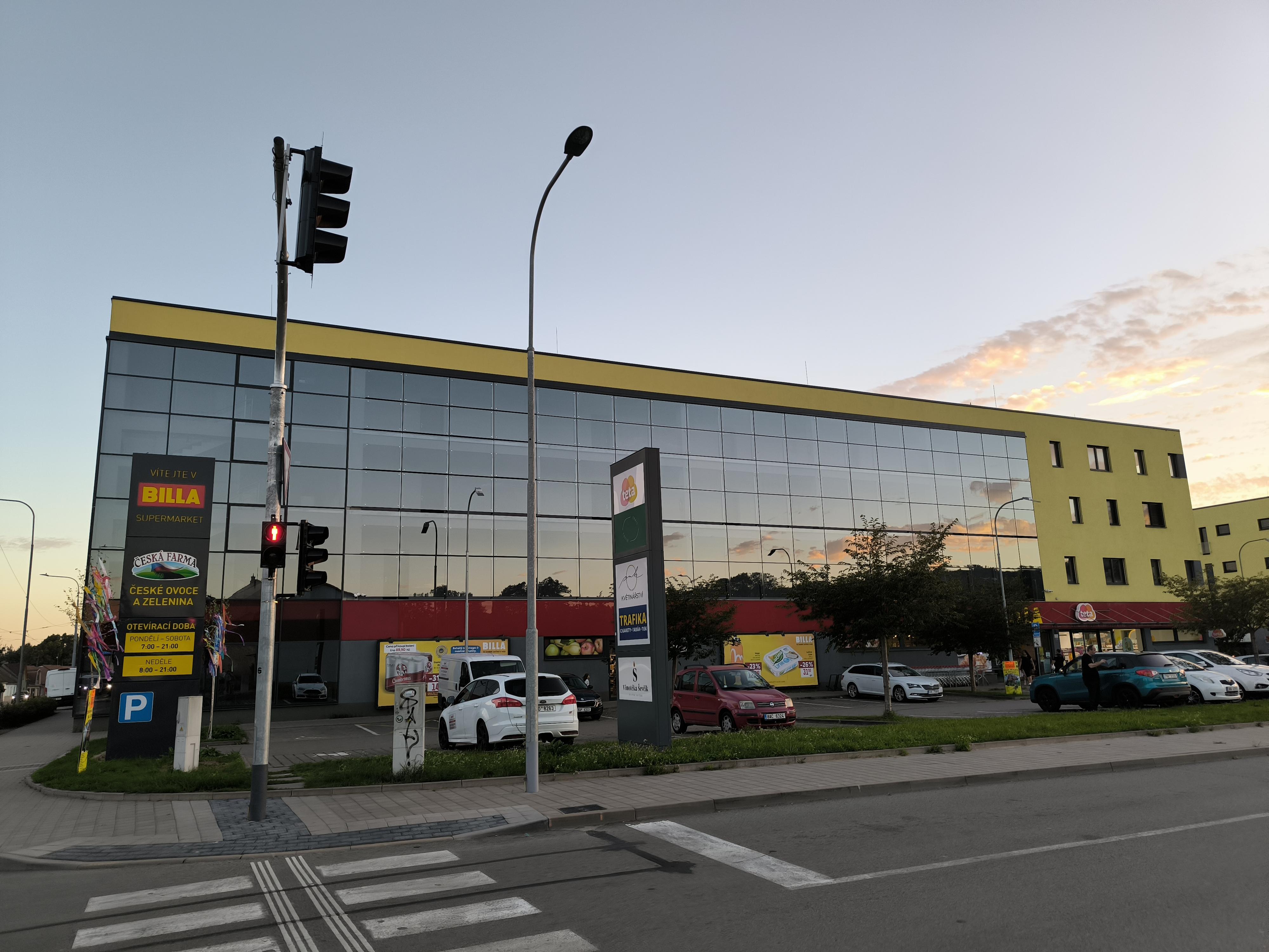 BILLA foto 3