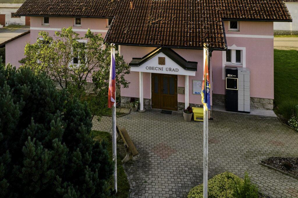 Častrov - obecní úřad foto 2