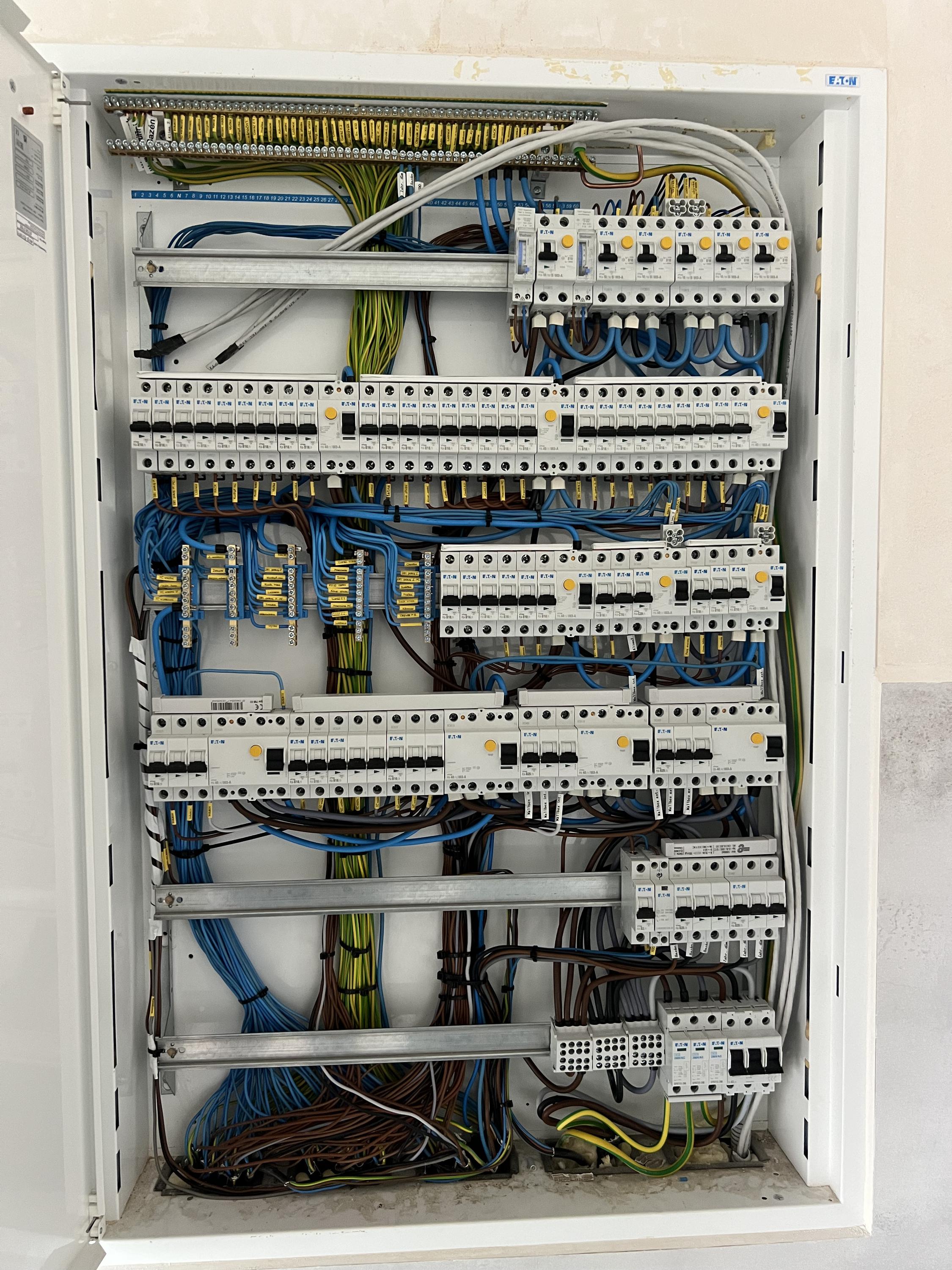 Elektroinstalační práce - Radek Reichel foto 2