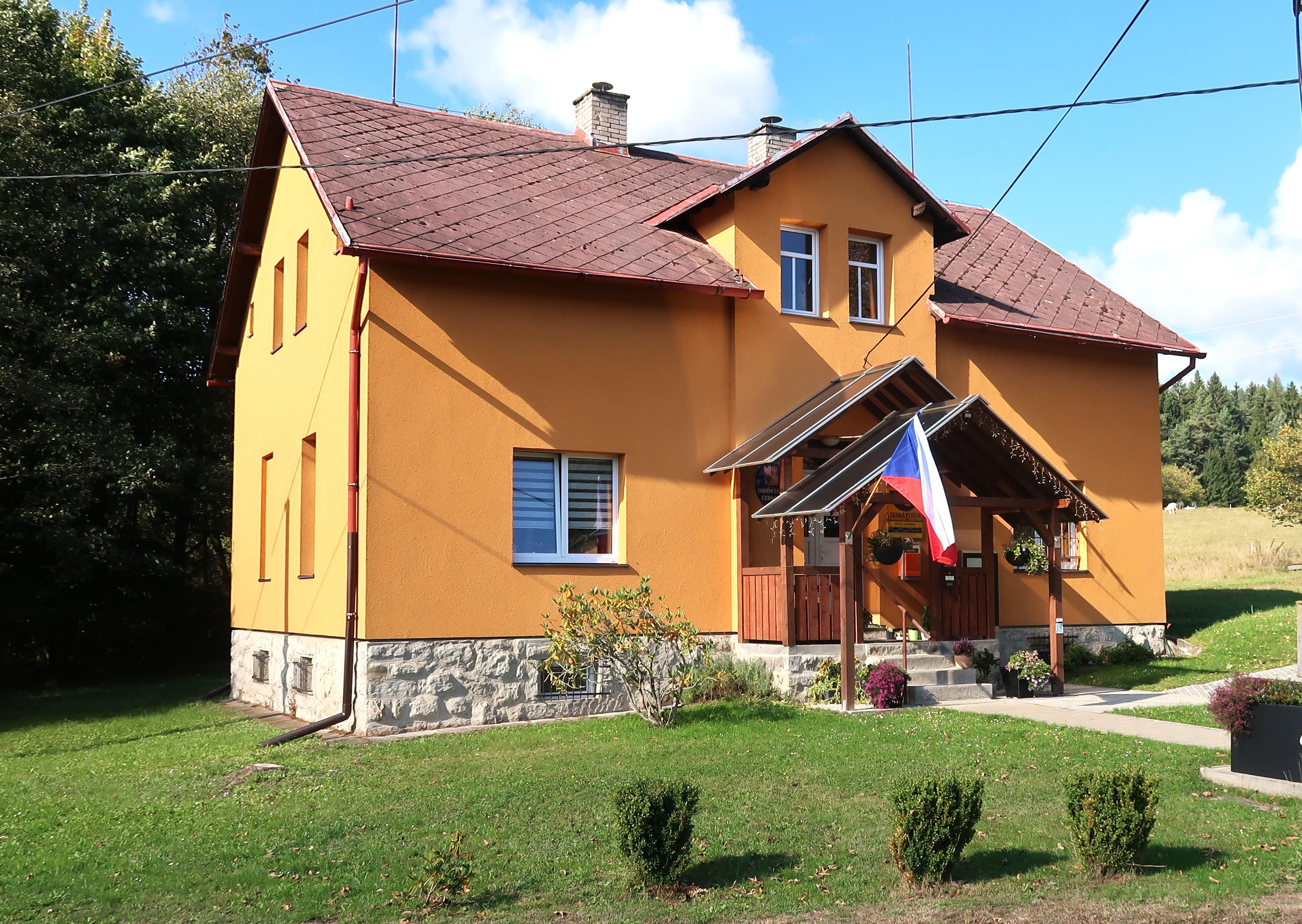Černava - obecní úřad foto 2