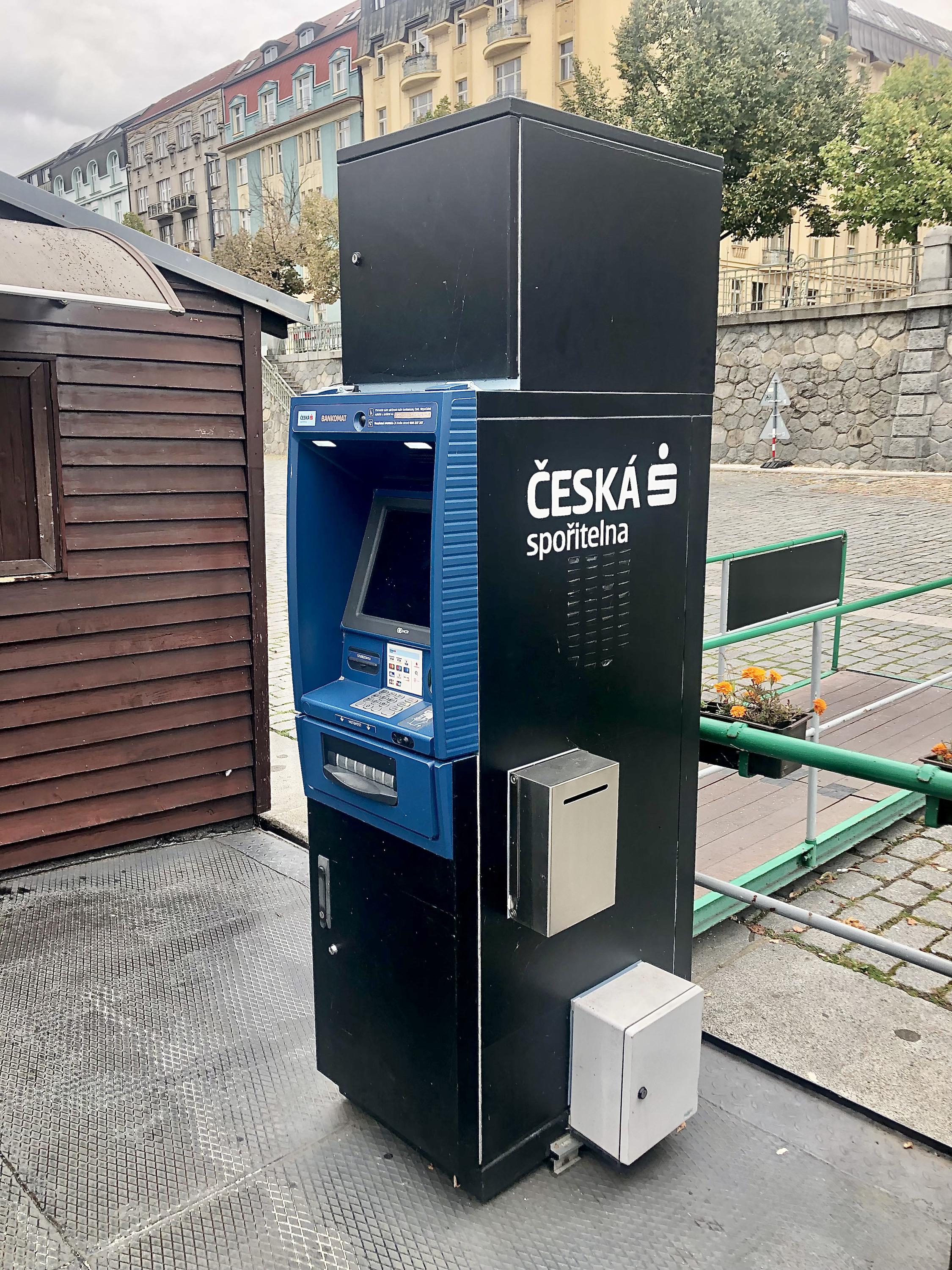 Bankomat České spořitelny foto 4