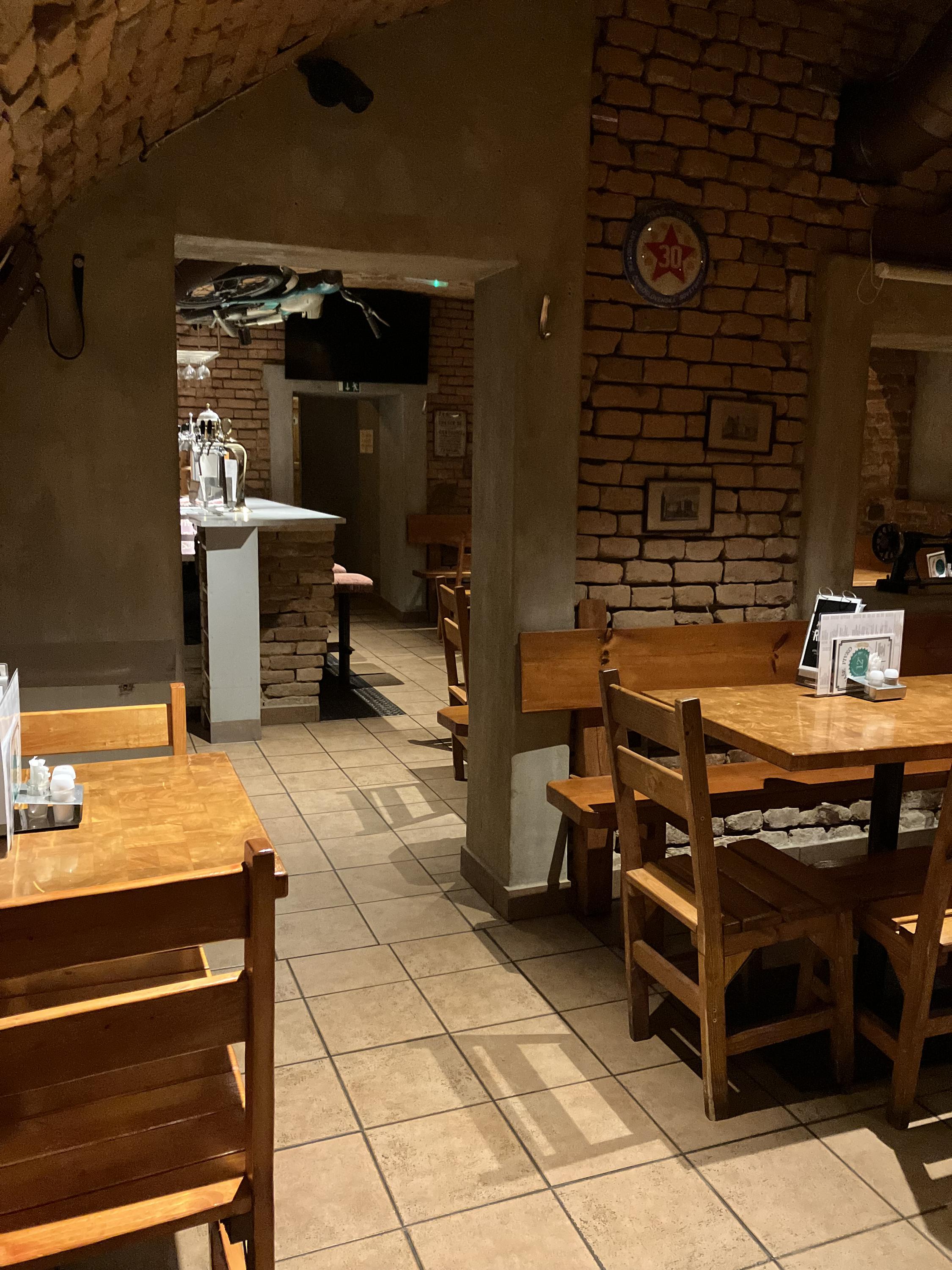 Steakový a pivní bar Pod lékárnou BRNO foto 4