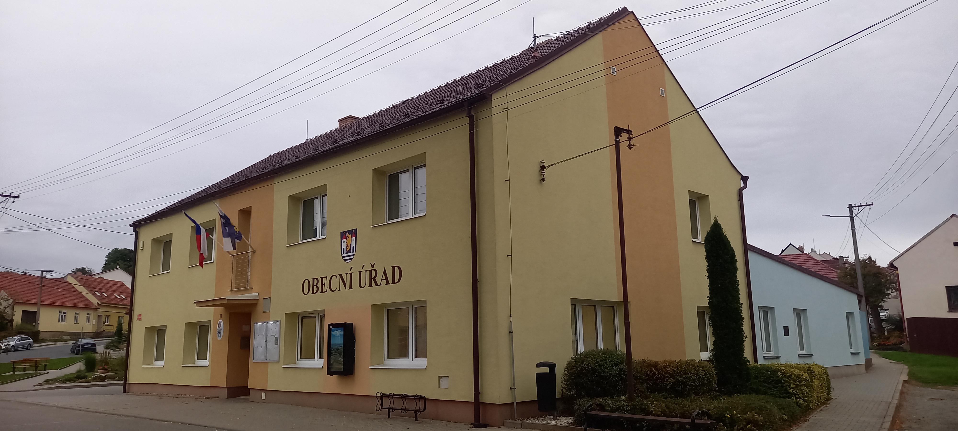 Bořitov - obecní úřad foto 3