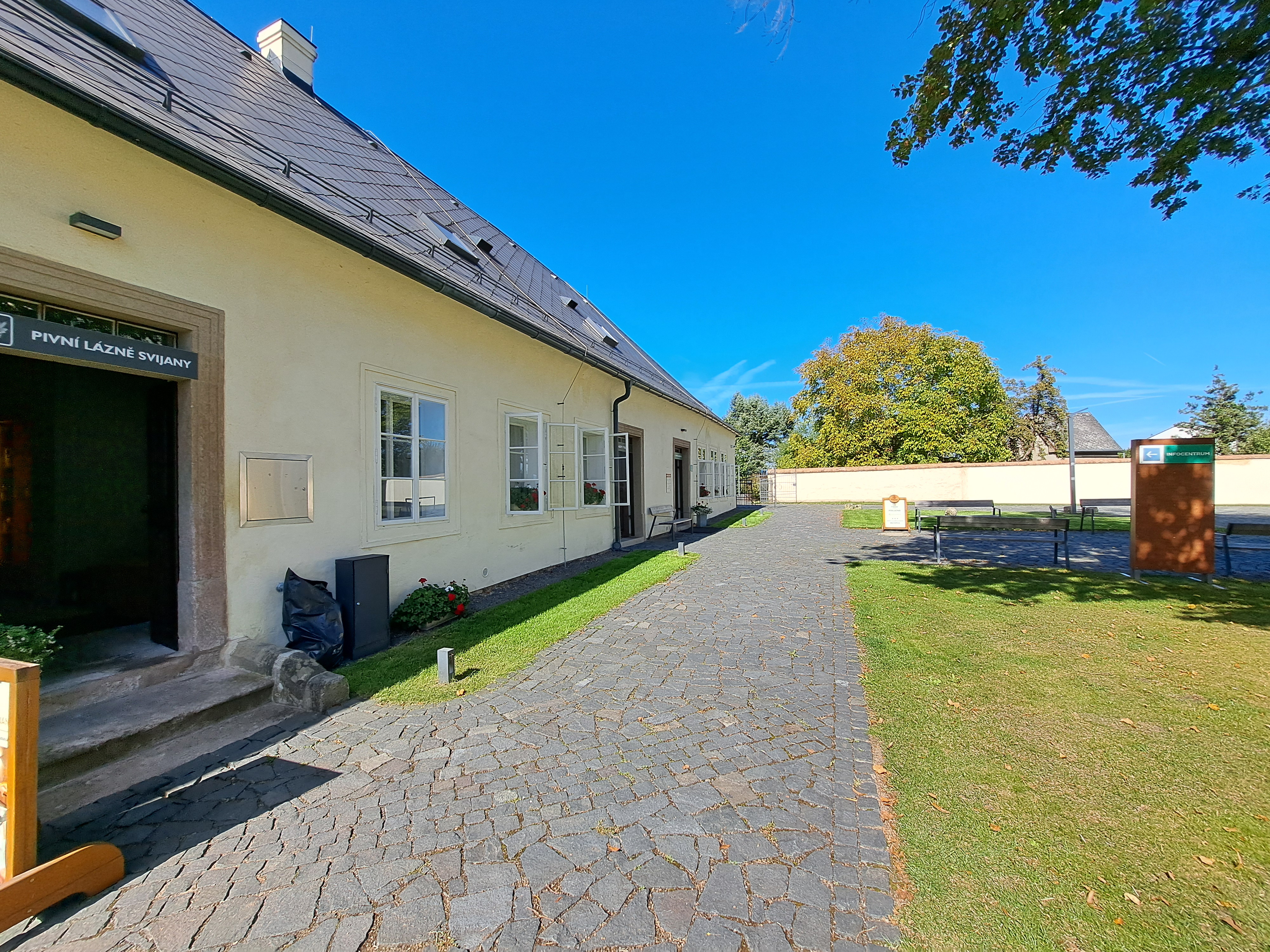 Informační centrum Zámek Svijany foto 5