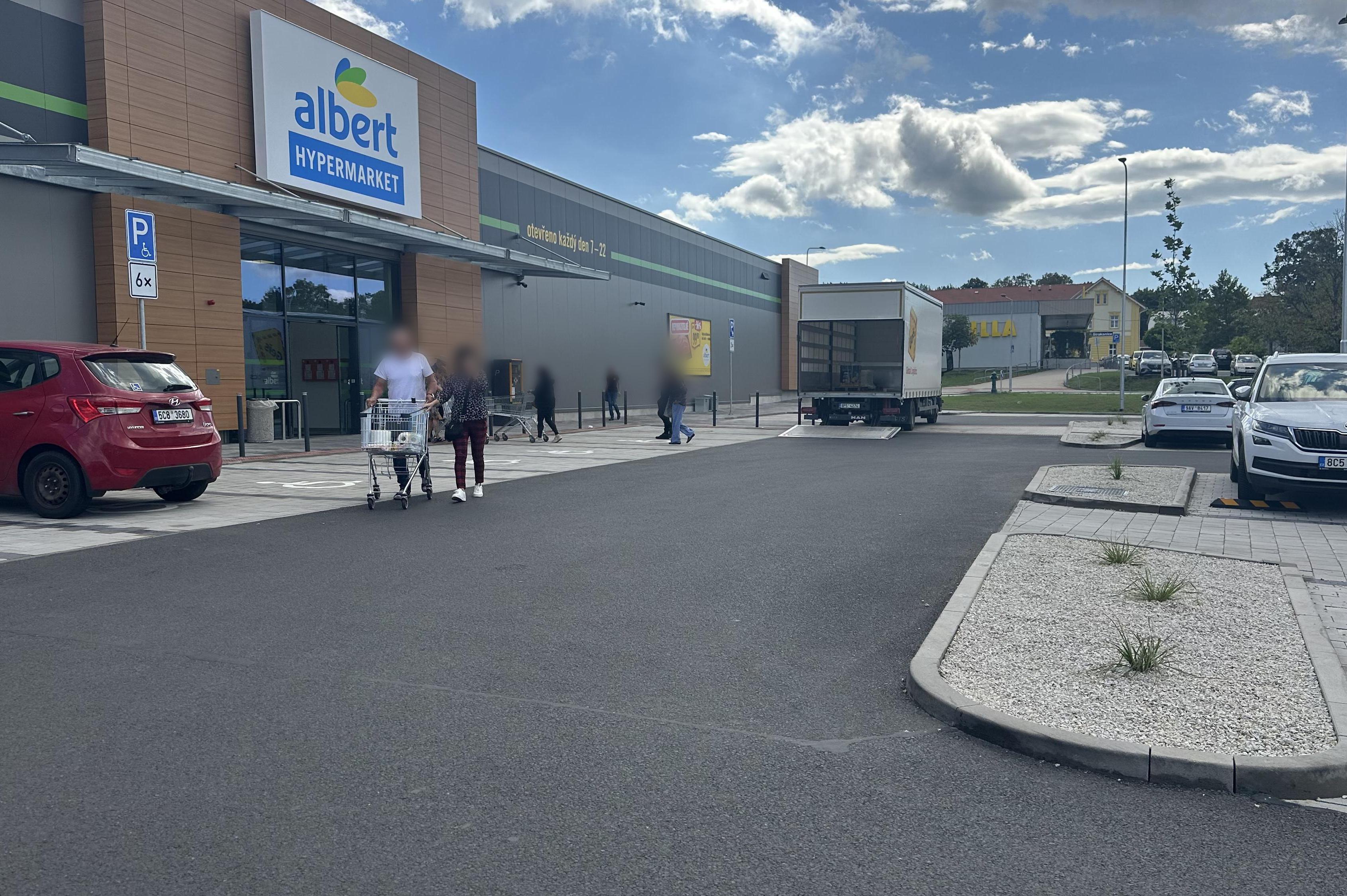 Retail Strakonice - obchodní zóna Strakonice