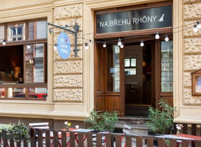 Vinárna Na břehu Rhôny Plzeň foto 3