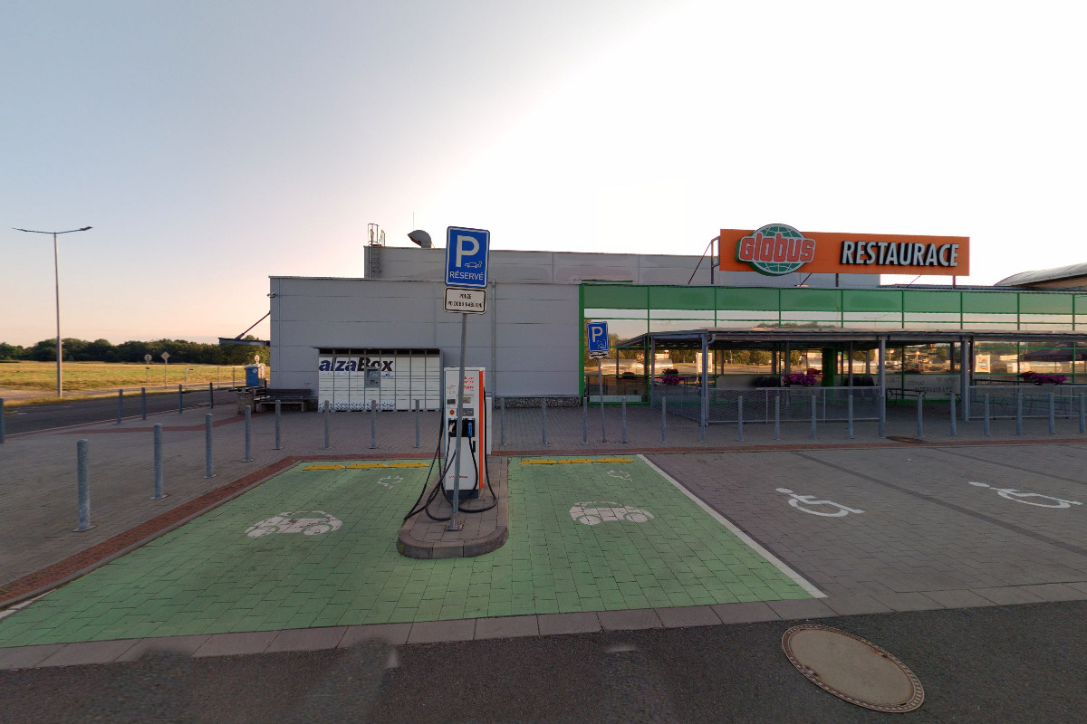 Dr. Max - výdejní box