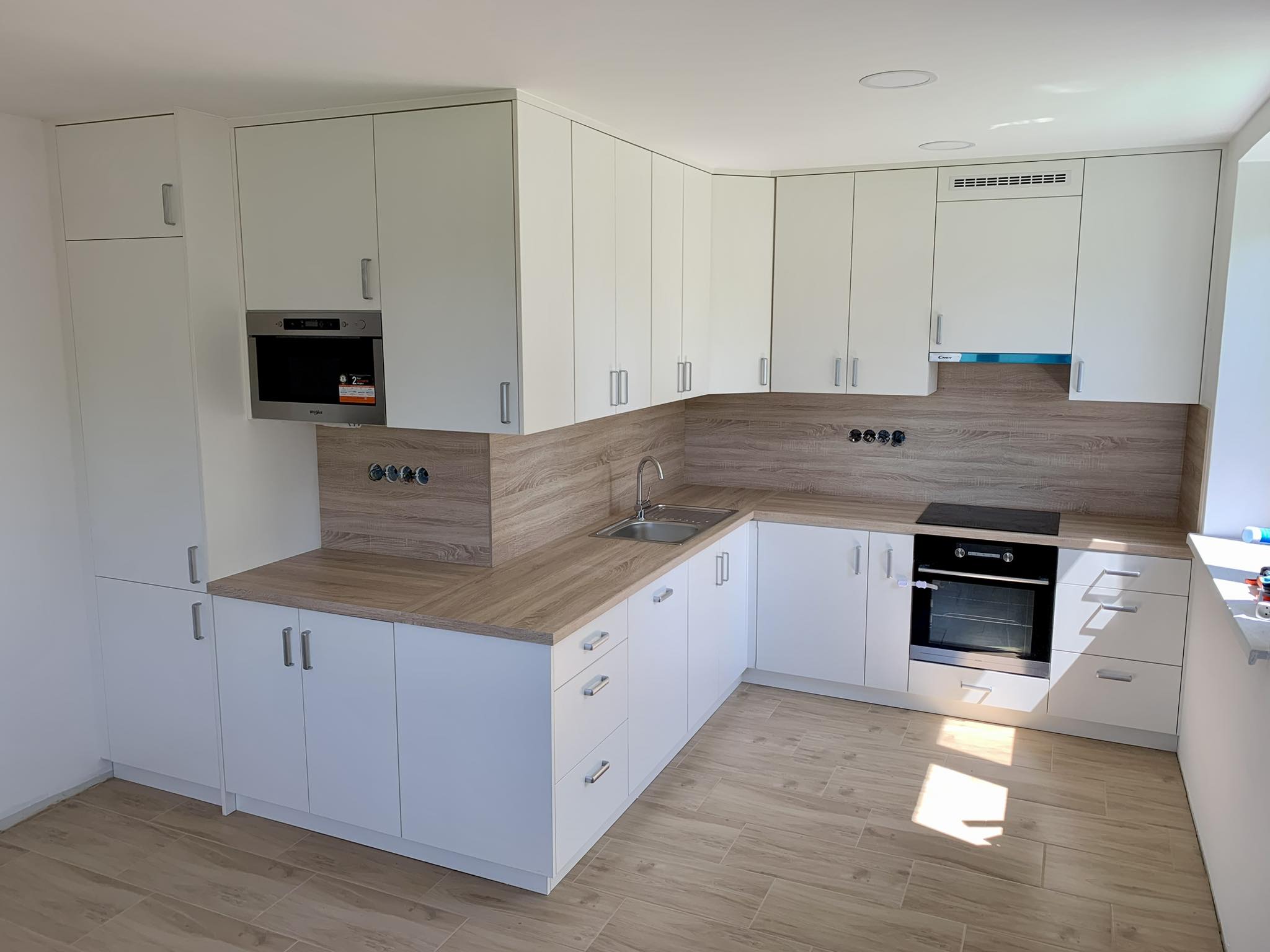 BEITEL Jiří - vestavěné skříně foto 6