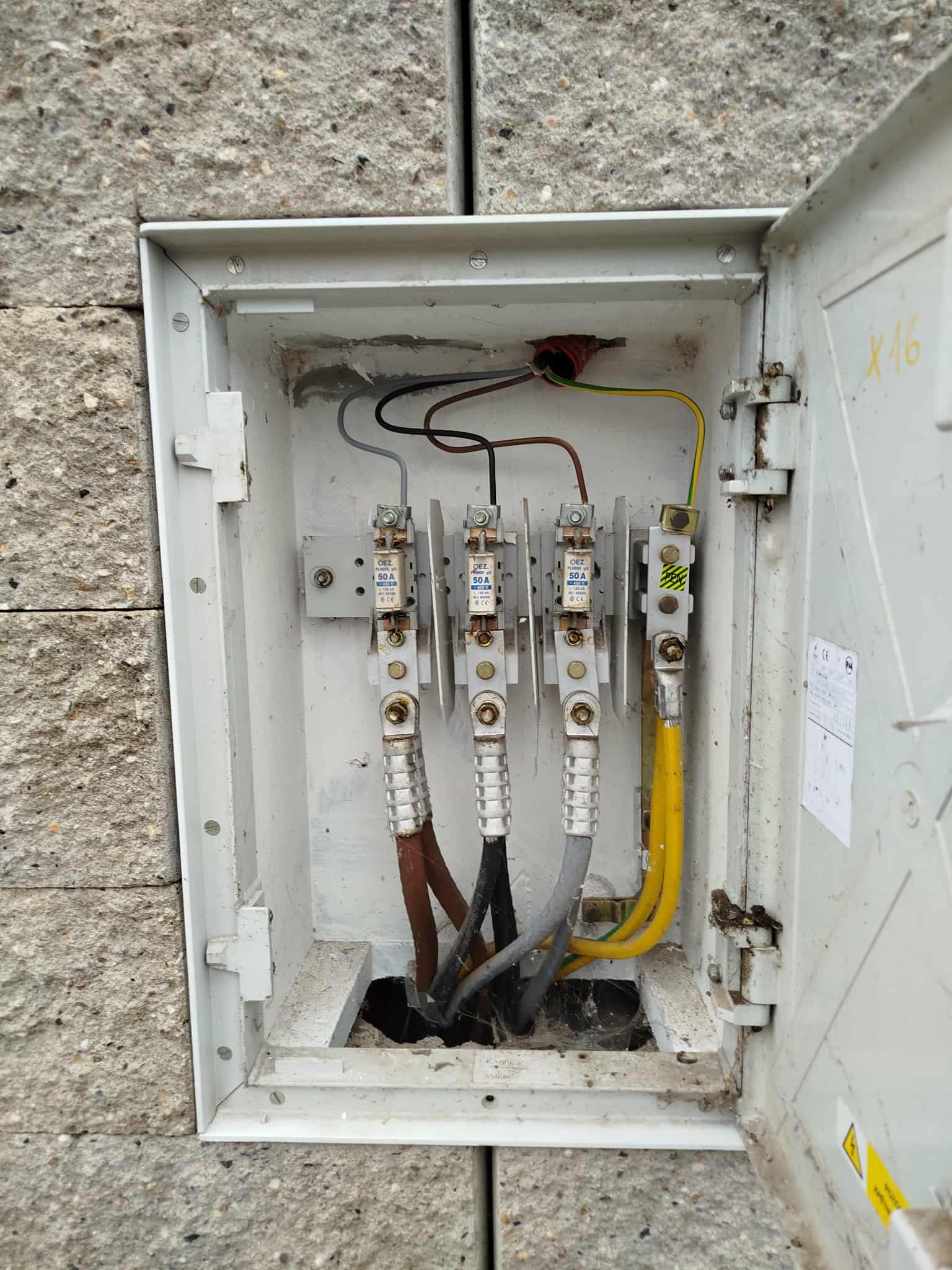 Elektrikář - Elektro služby Benešov foto 6