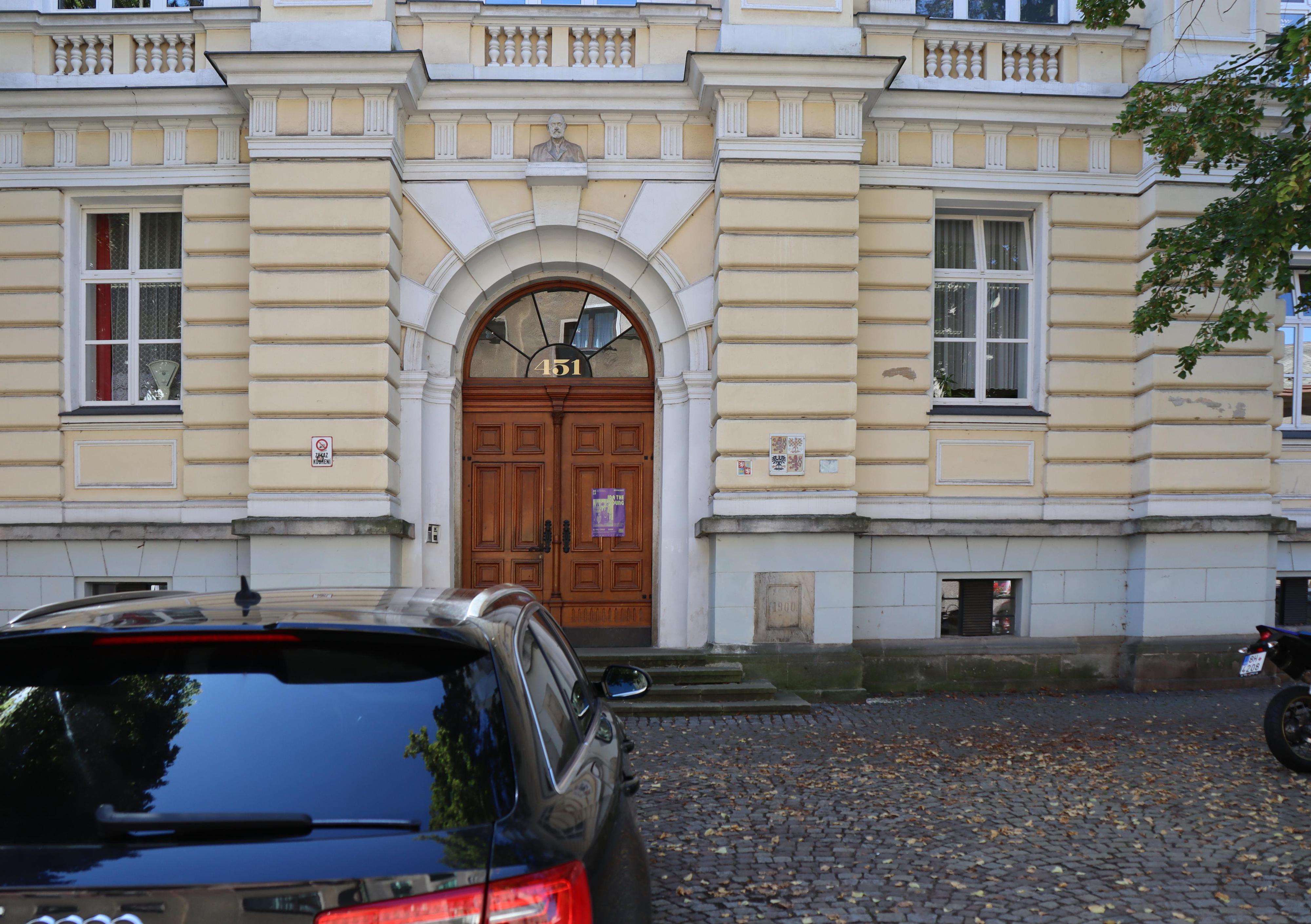 Jiráskovo gymnázium Náchod foto 4