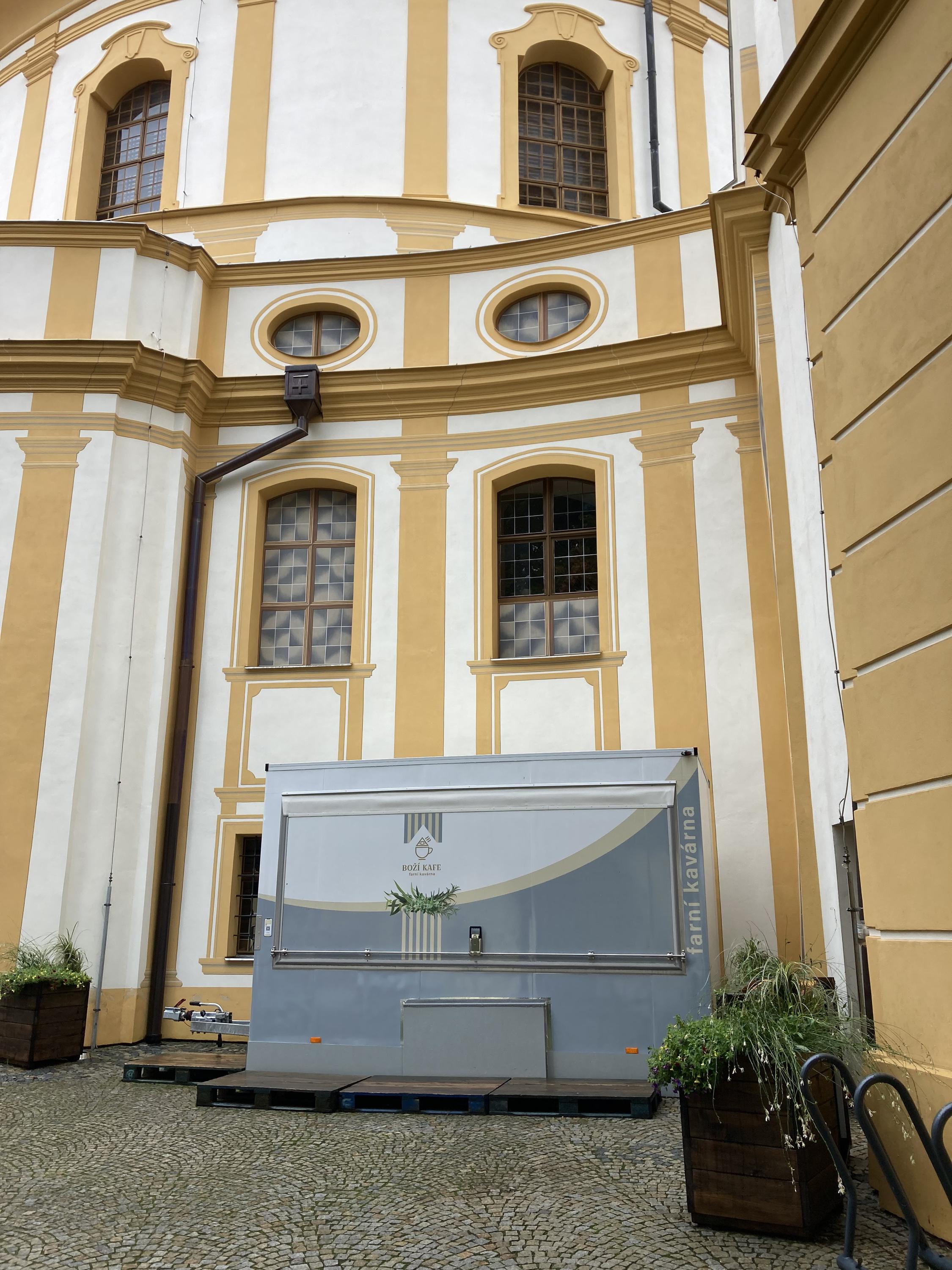 Farní kavárna Boží kafe foto 4