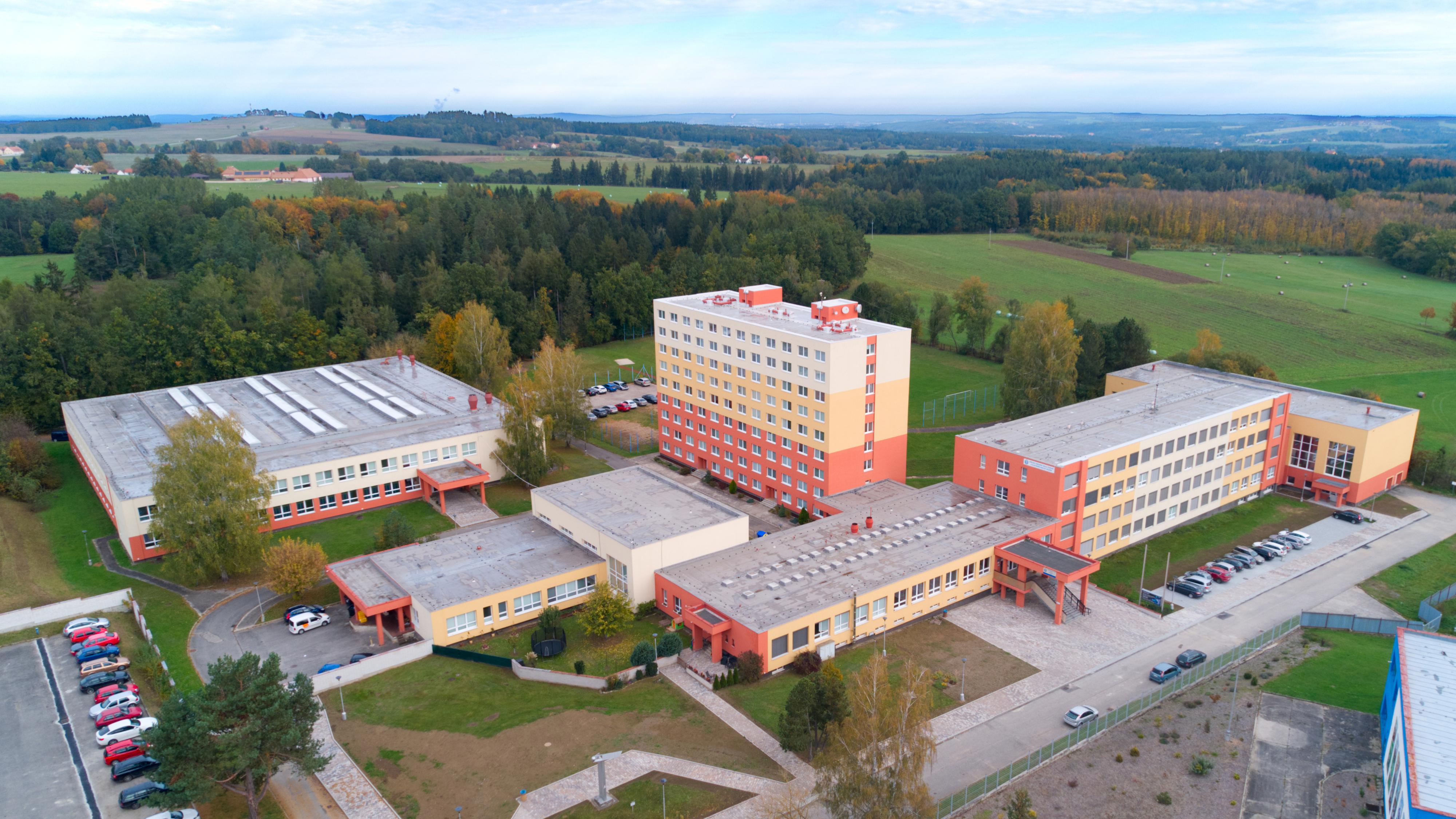 Střední odborná škola strojní a elektrotechnická Velešín foto 2