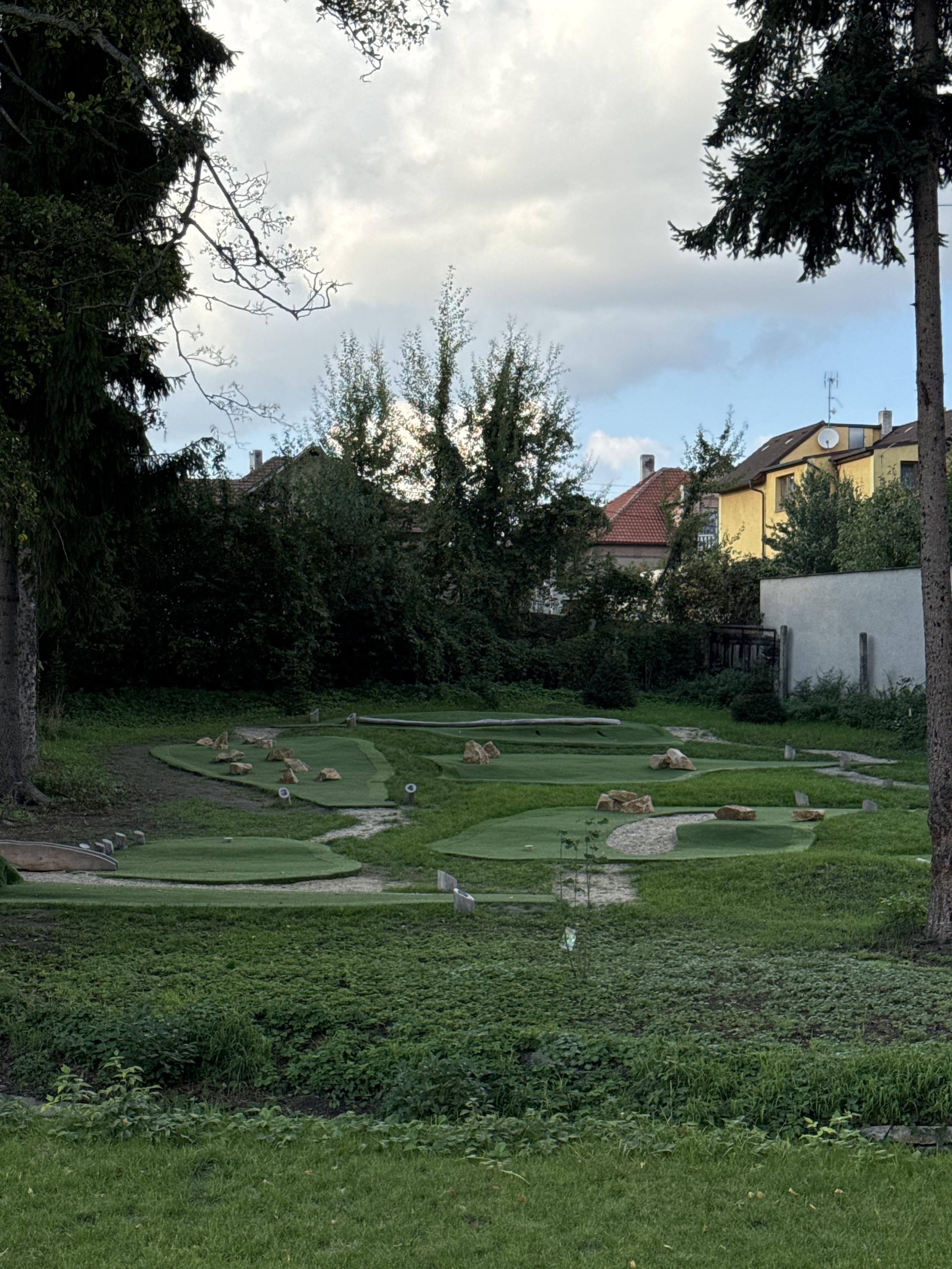 Adventure golf Kumpánova zahrada foto 3