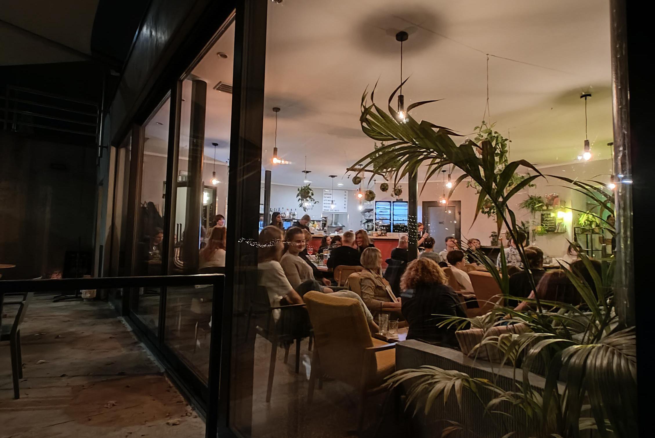 Kavárna Před - Za Mostem