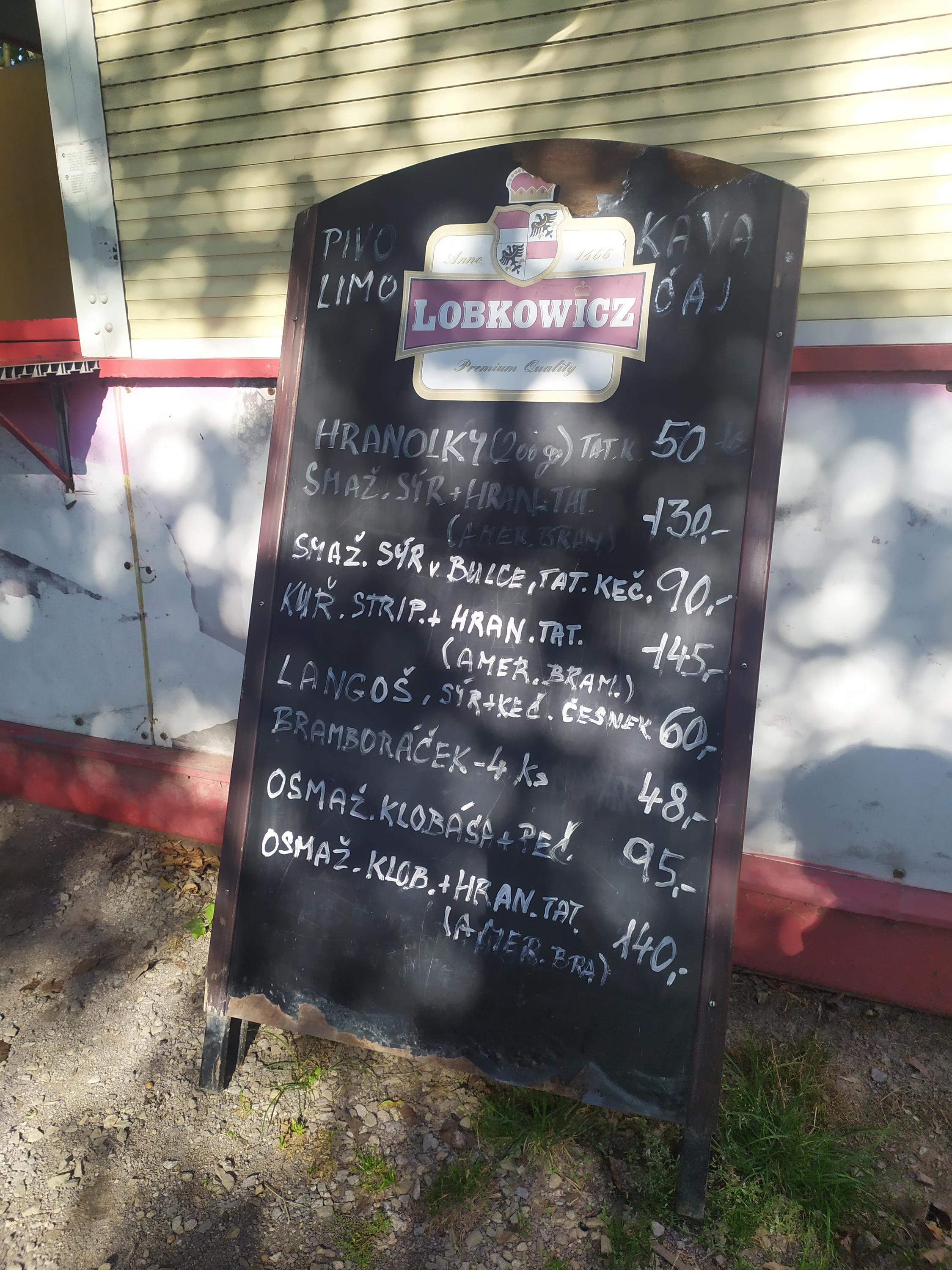 Občerstvení u nádraží foto 3