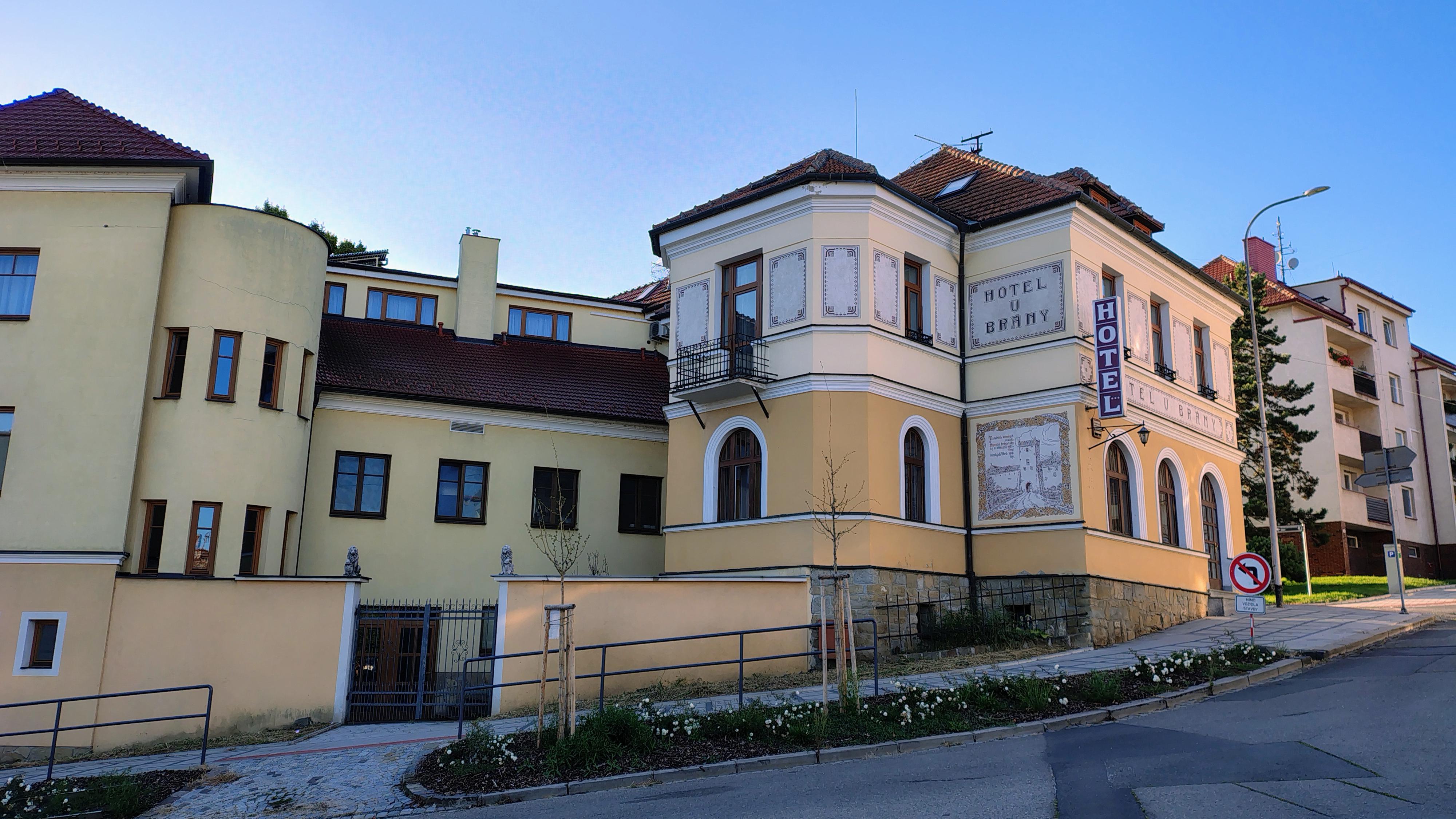 Restaurace - Hotel U Brány foto 3