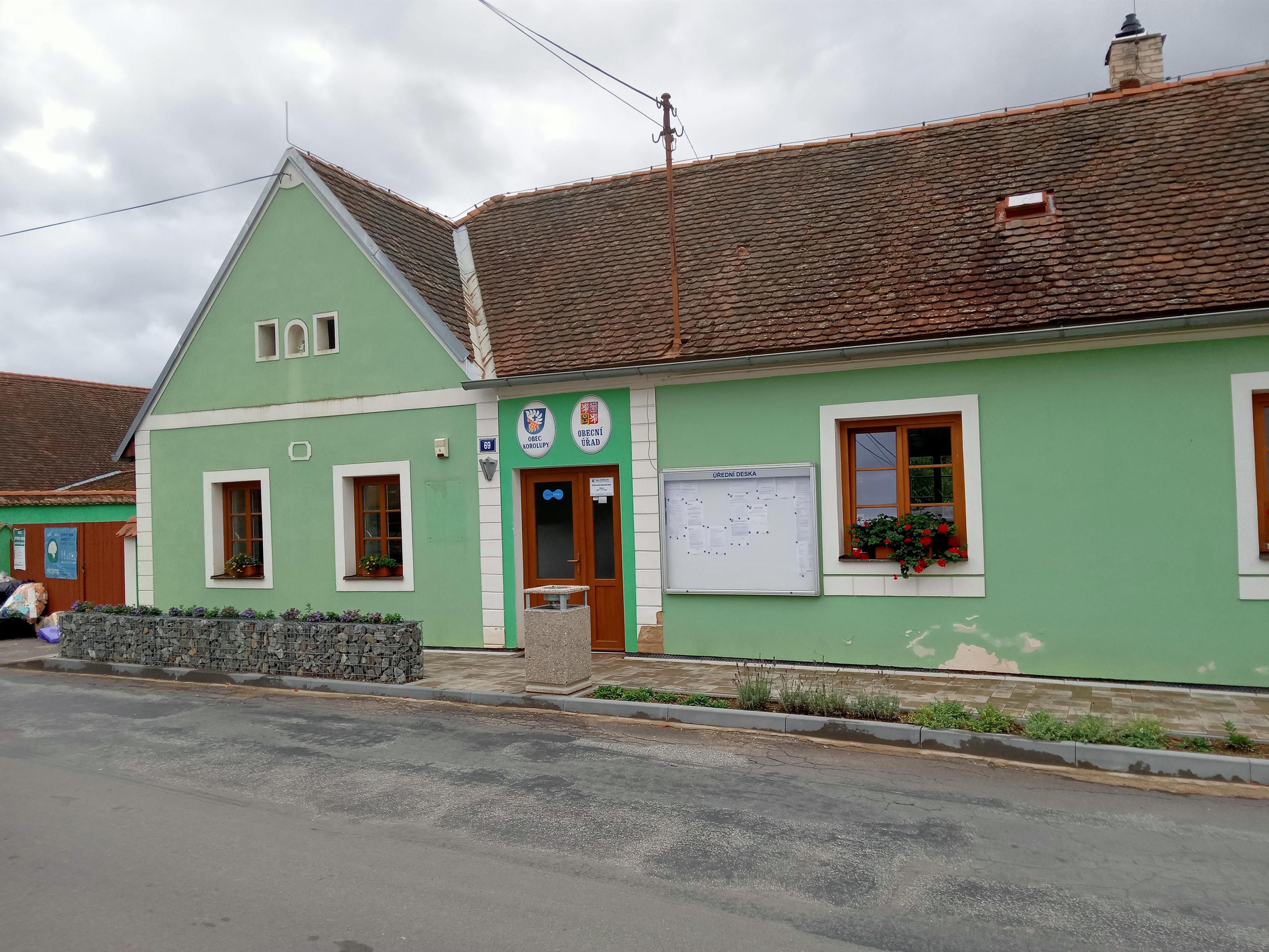 Korolupy - obecní úřad foto 3