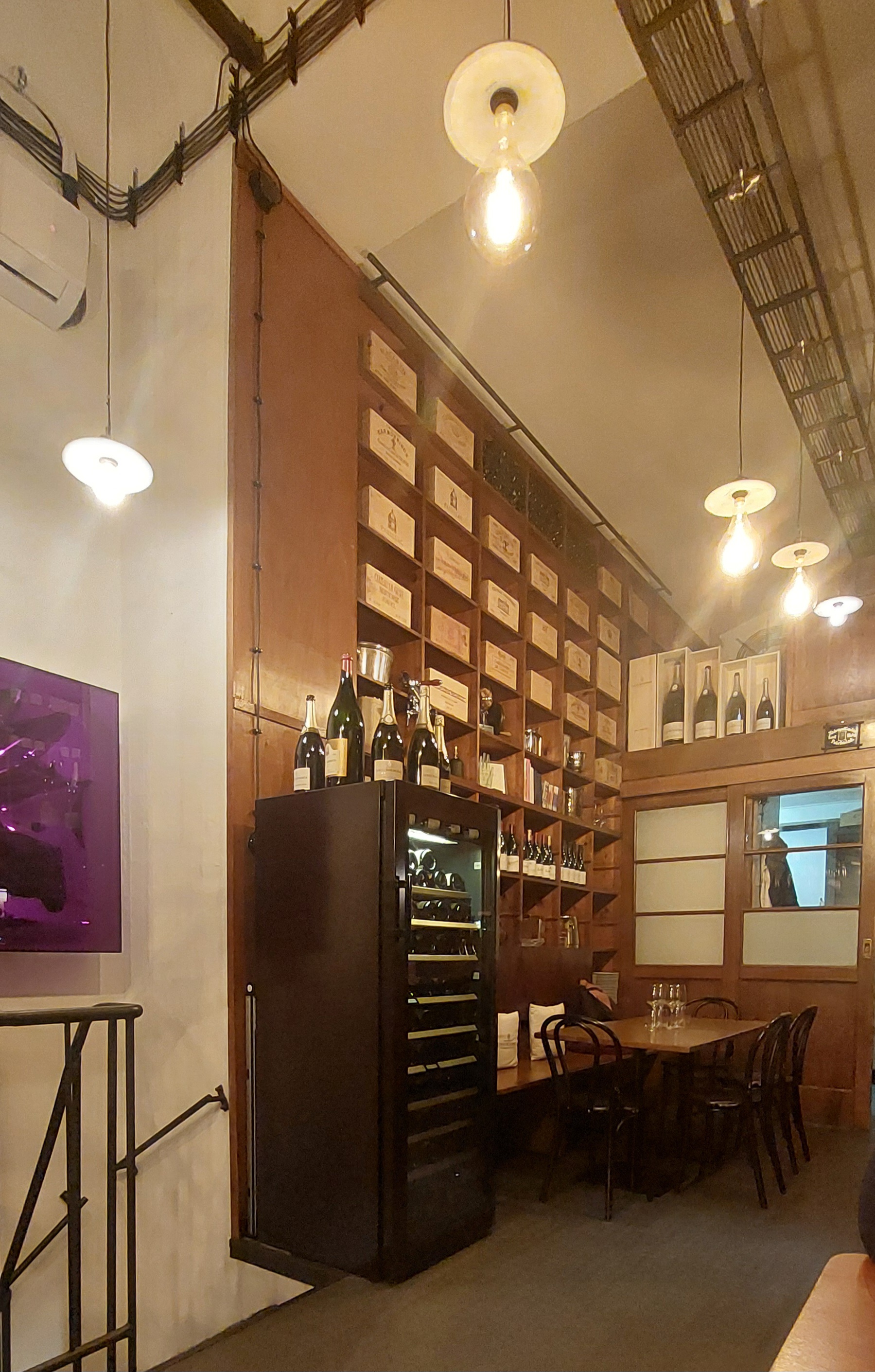 Dušní Merlot D`Or Wine Bar foto 2