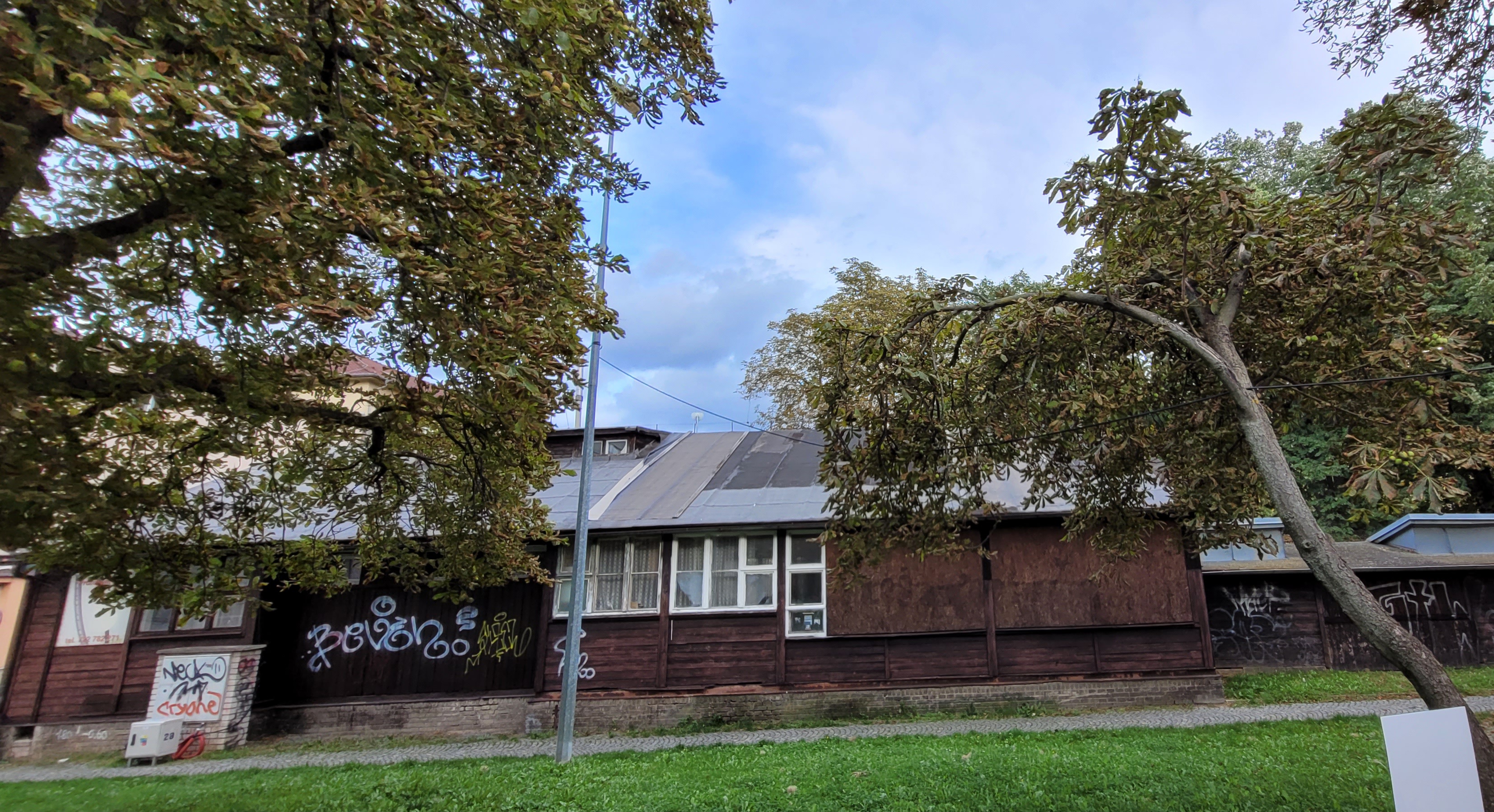 Tenisové kurty - TJ Astra Zahradní Město foto 2