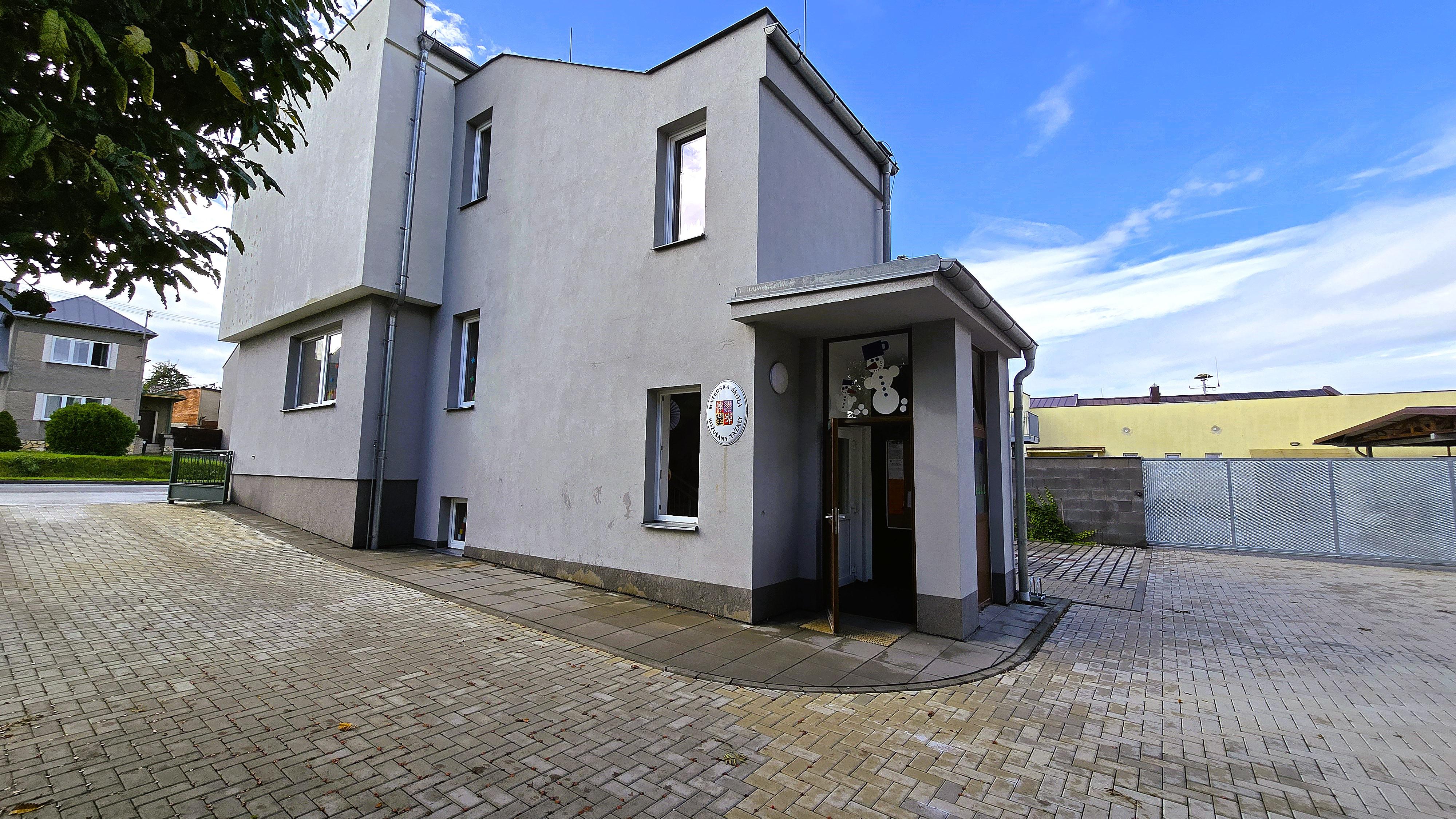 ZŠ a MŠ Kožušany - Tážaly foto 4