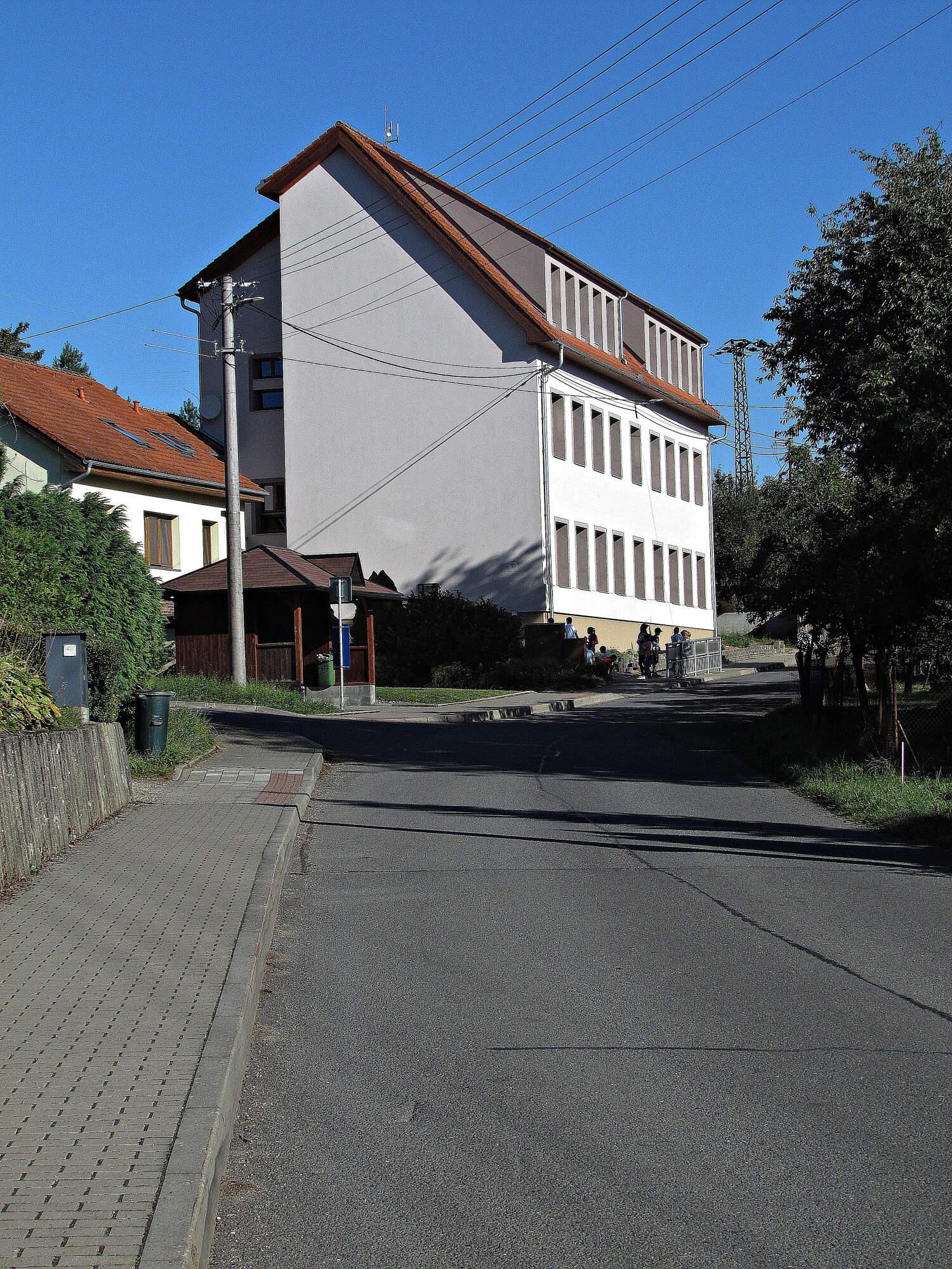 Základní škola a Mateřská škola Lačnov, okres Vsetín foto 5