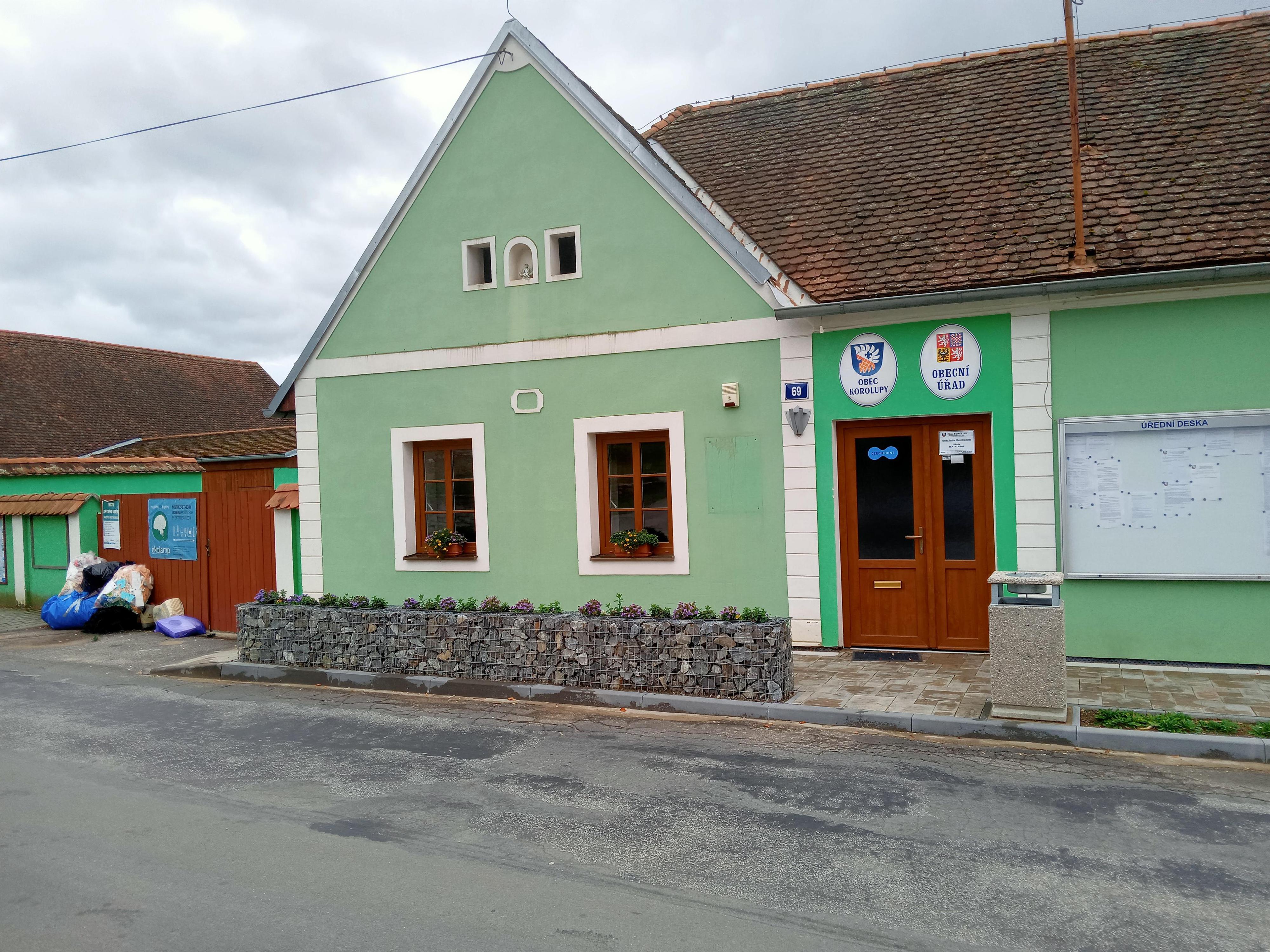 Korolupy - obecní úřad foto 4