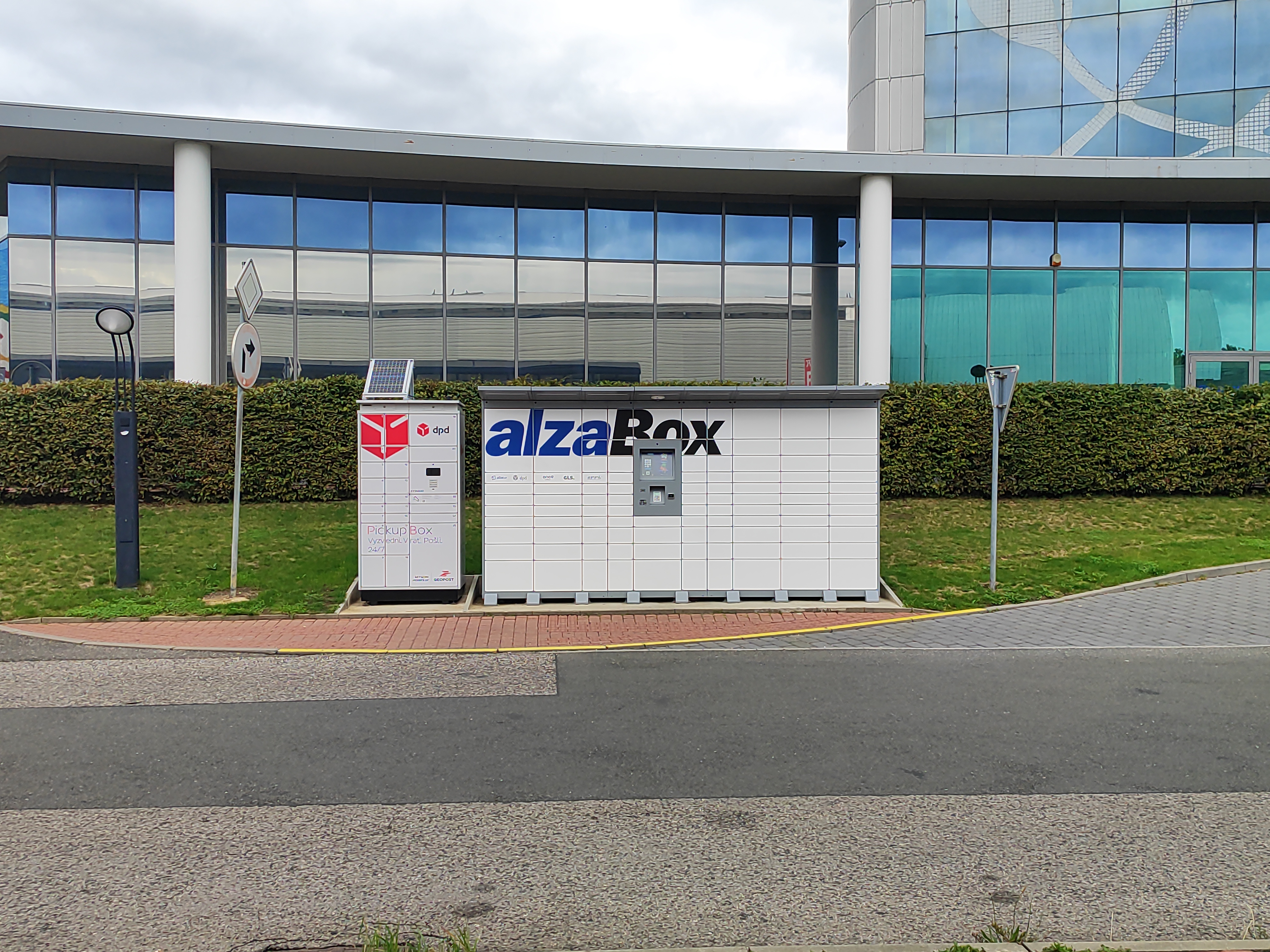 AlzaBox foto 3