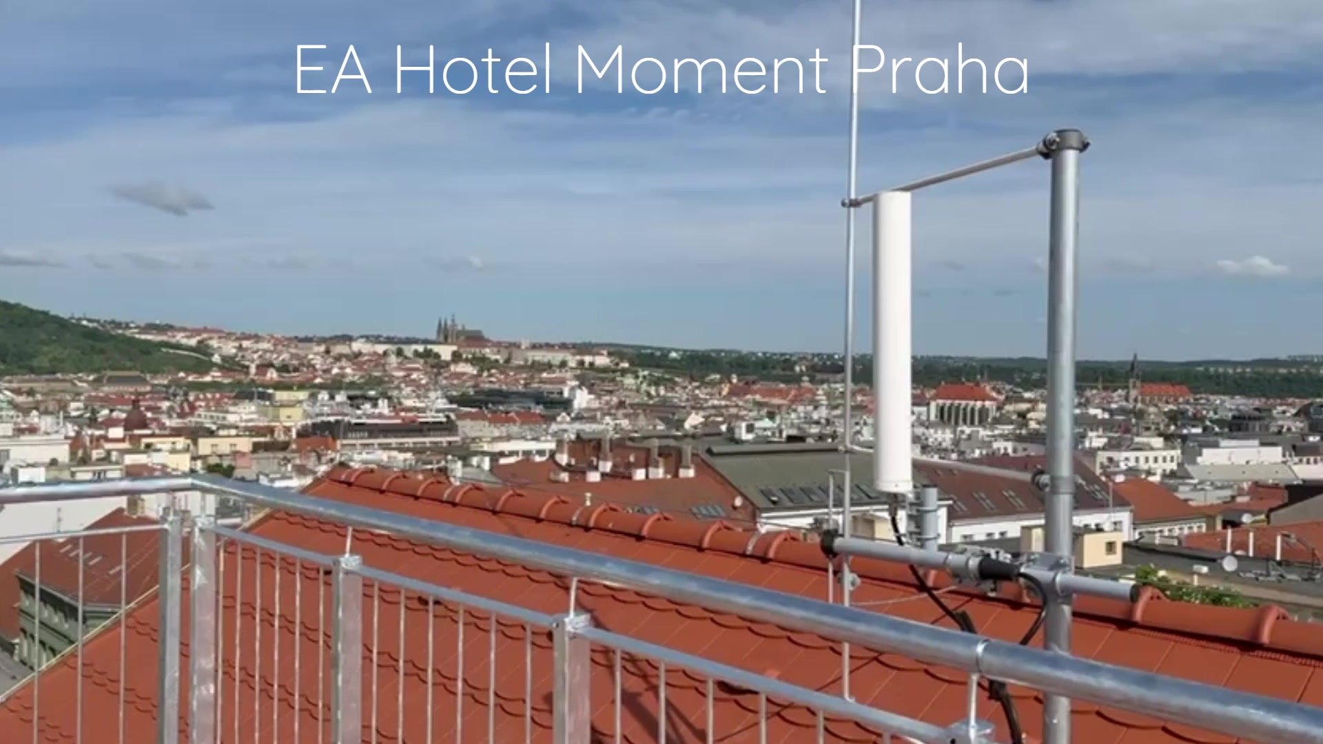 EA Hotel Moment Self Check-In foto 2 (náhled videa)