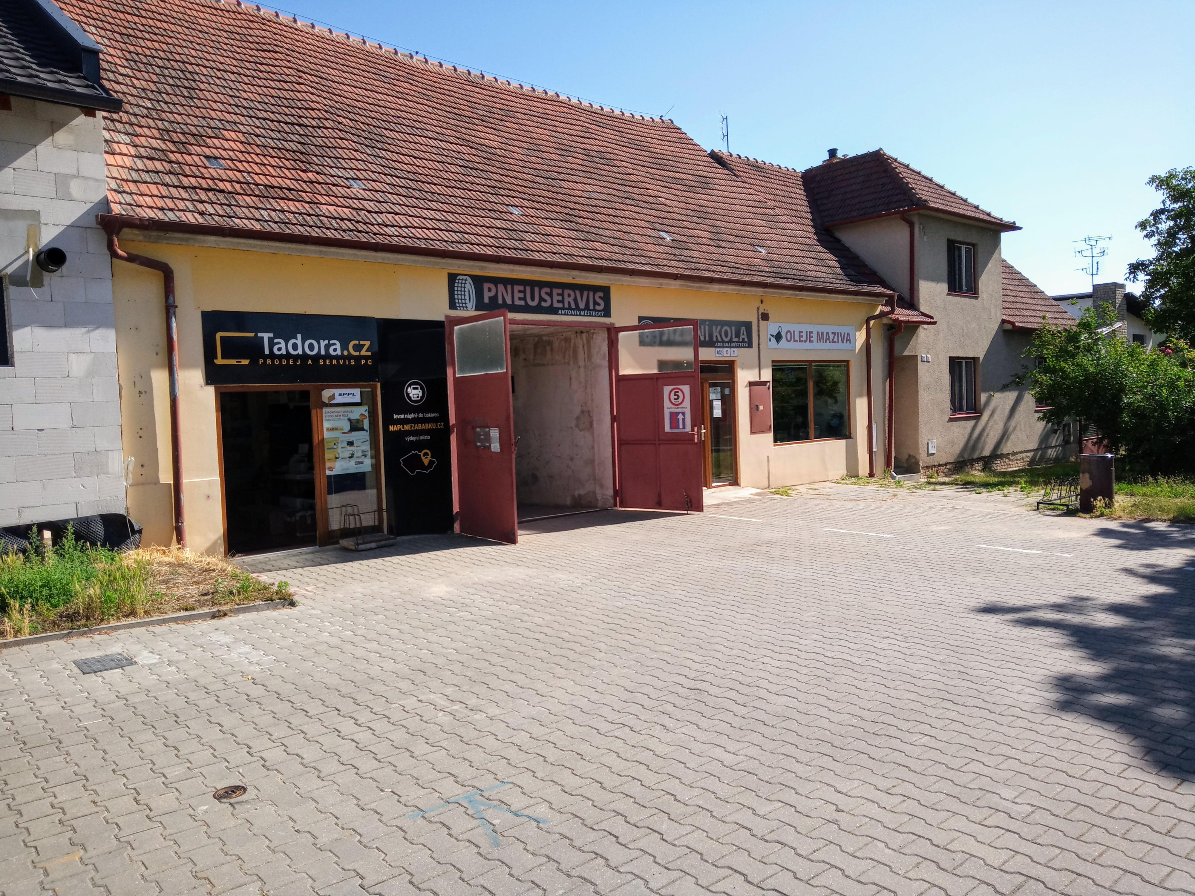Pneuservis Antonín Městecký foto 2