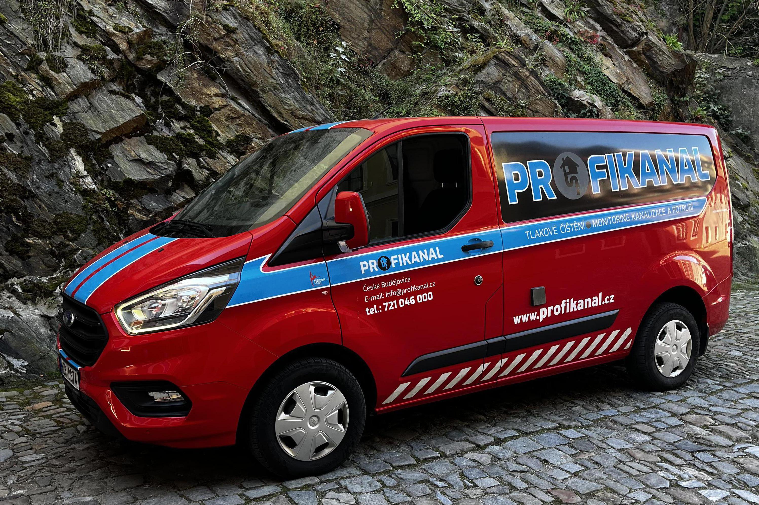 Ucpaný odpad nebo kanalizace? Volejte kdykoli!