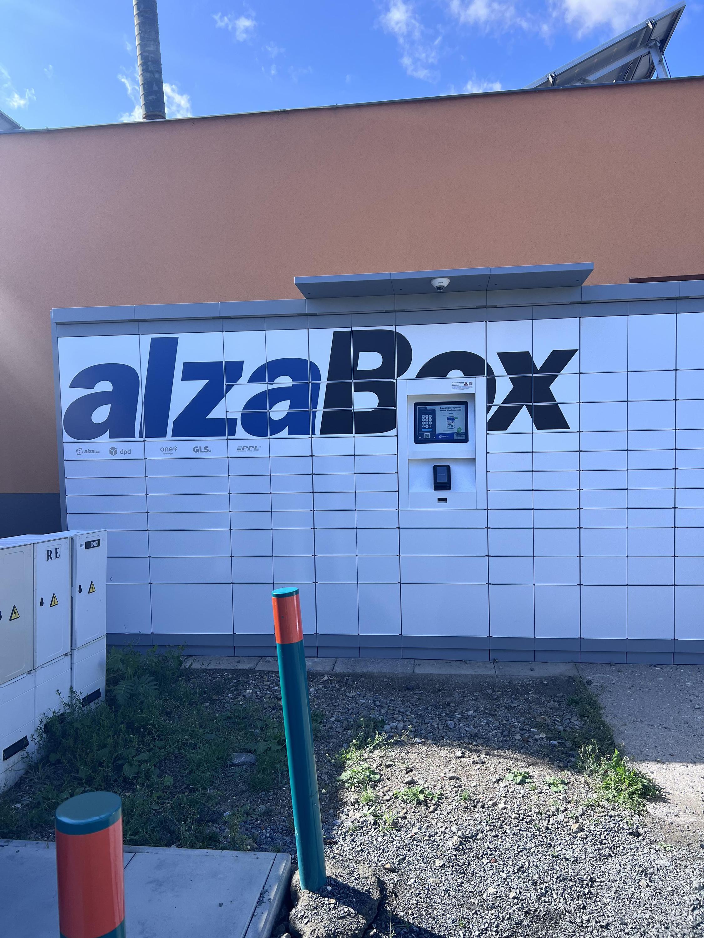 AlzaBox foto 2