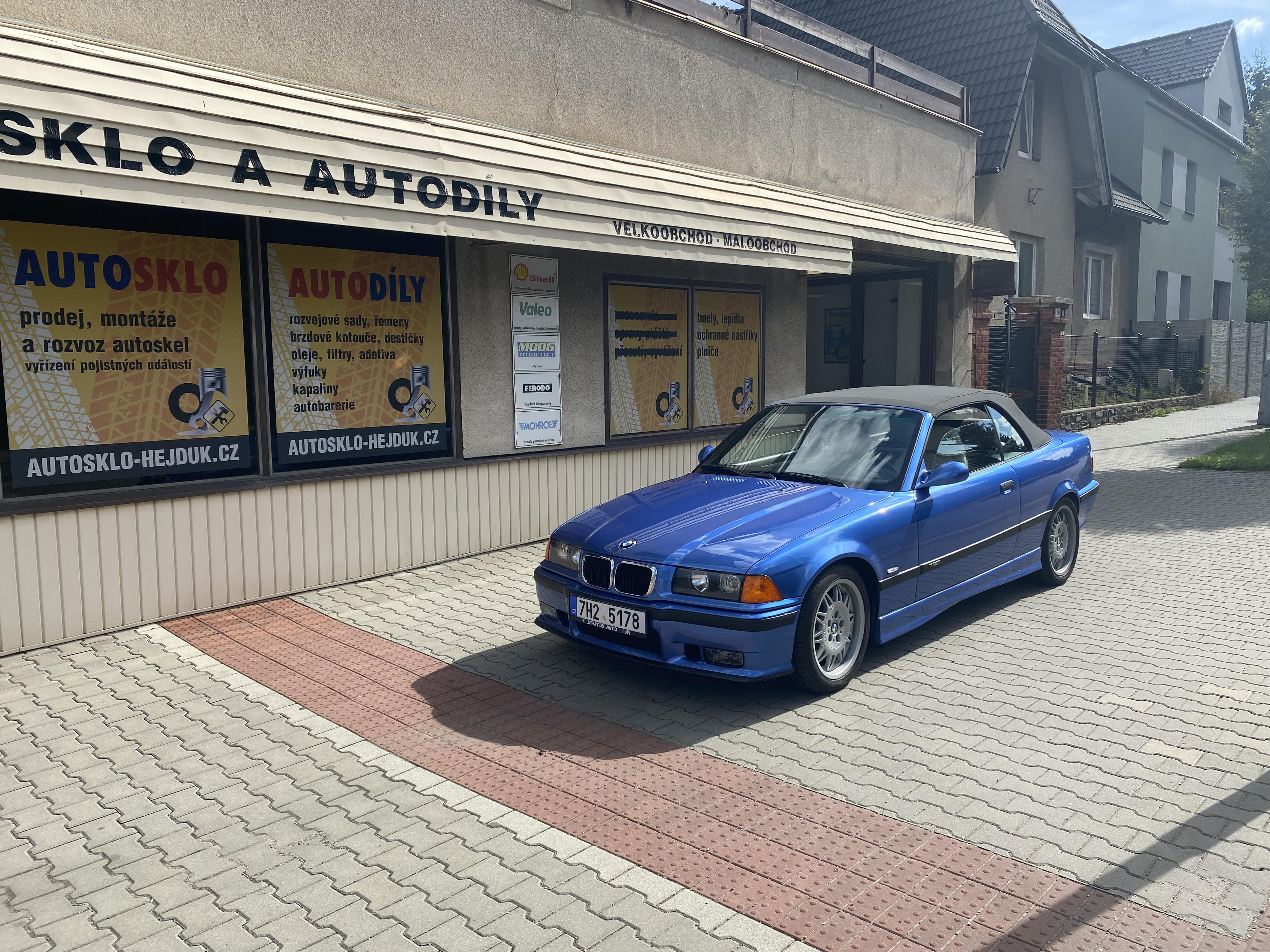 Autosklo Hejduk foto 2