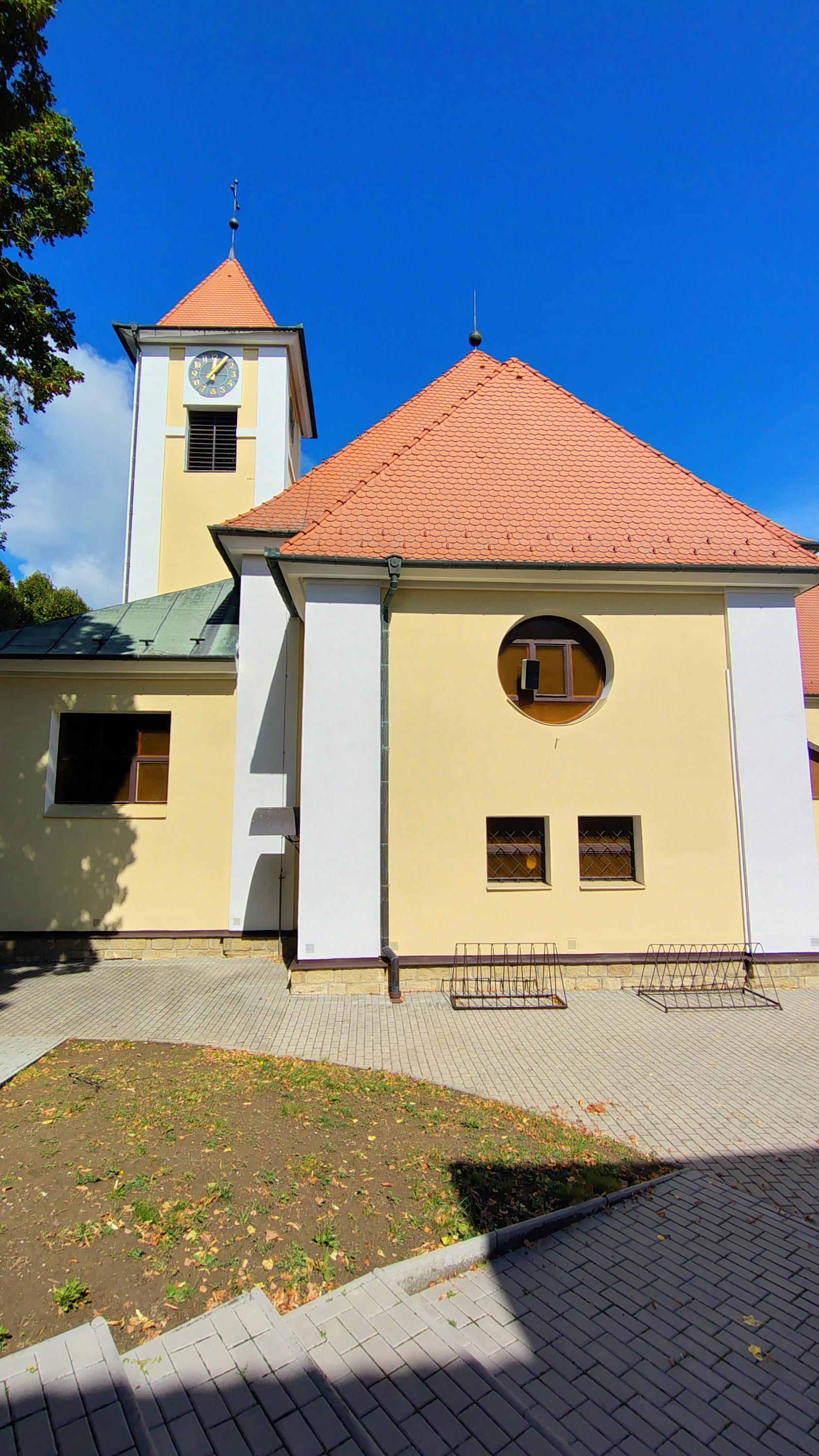 Římskokatolická farnost Vlčnov foto 2