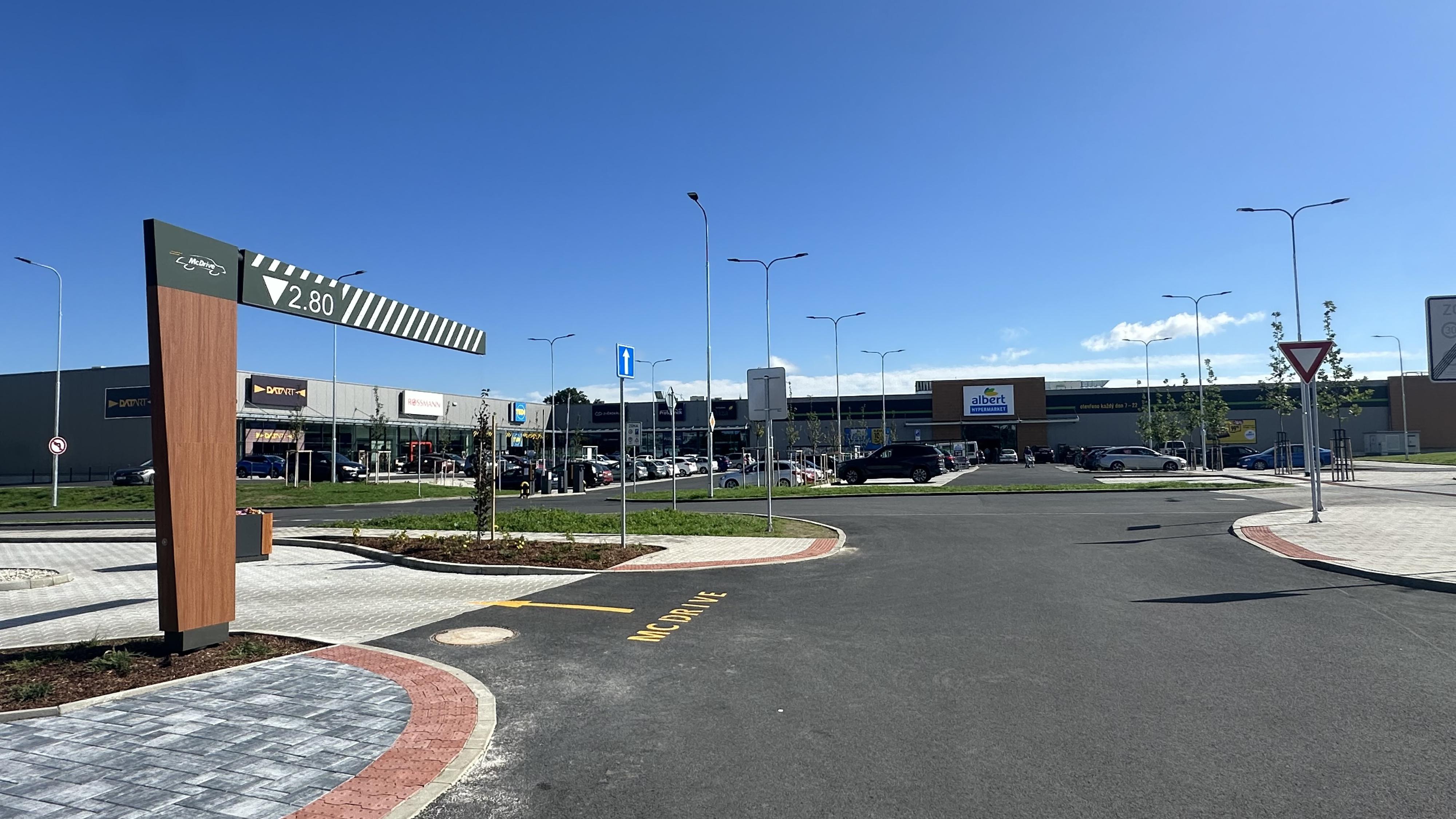 Retail Strakonice - obchodní zóna Strakonice foto 5