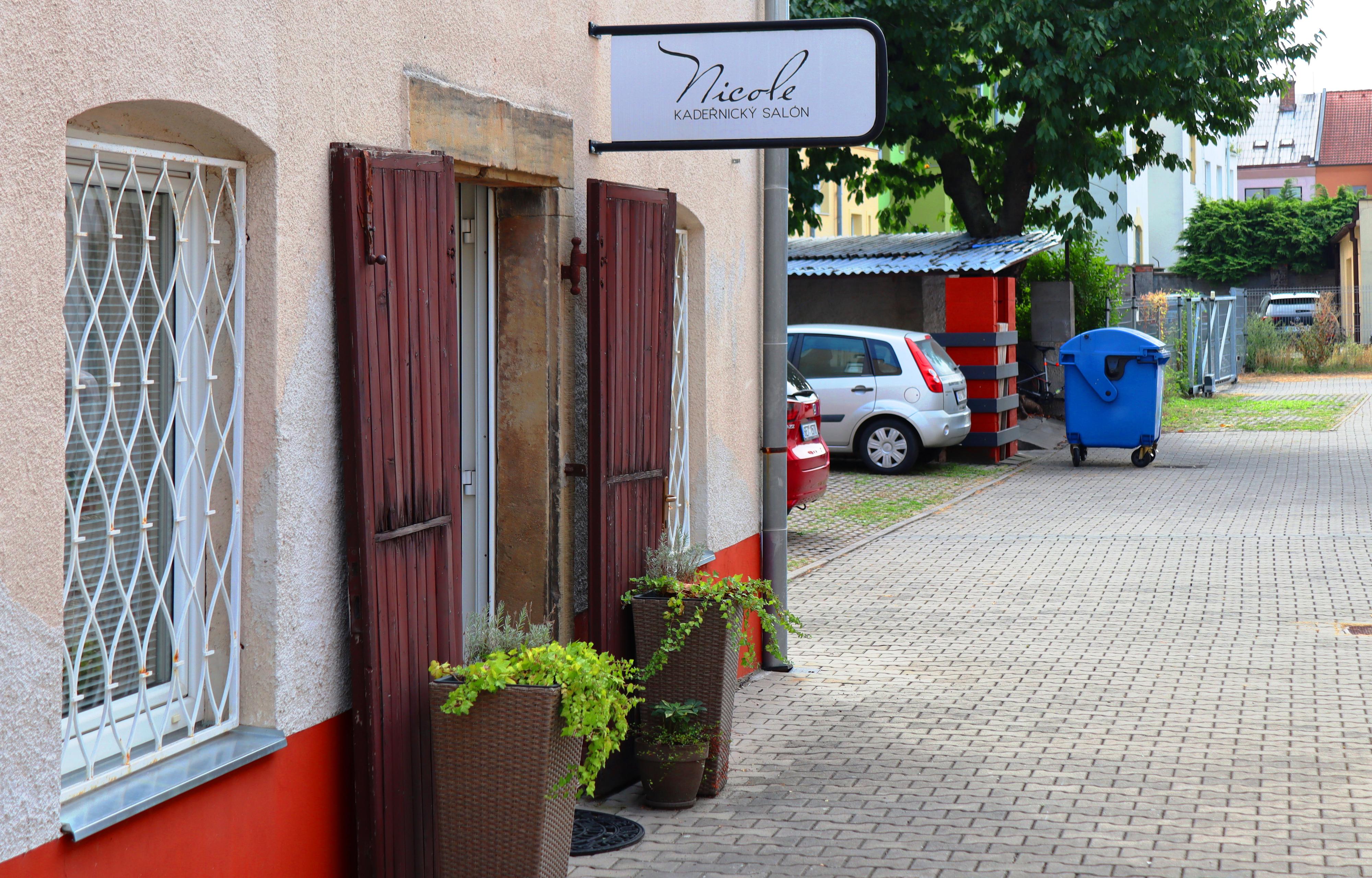 Nicole kadeřnický salon