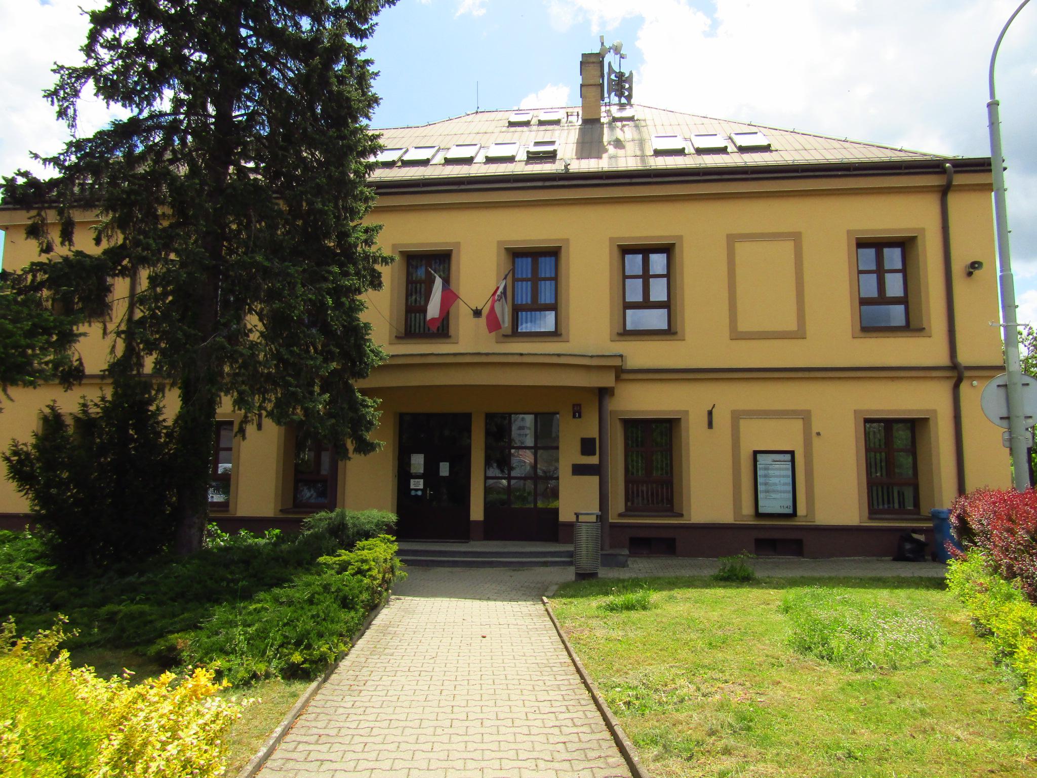 Úřad městské části Praha 16 foto 3