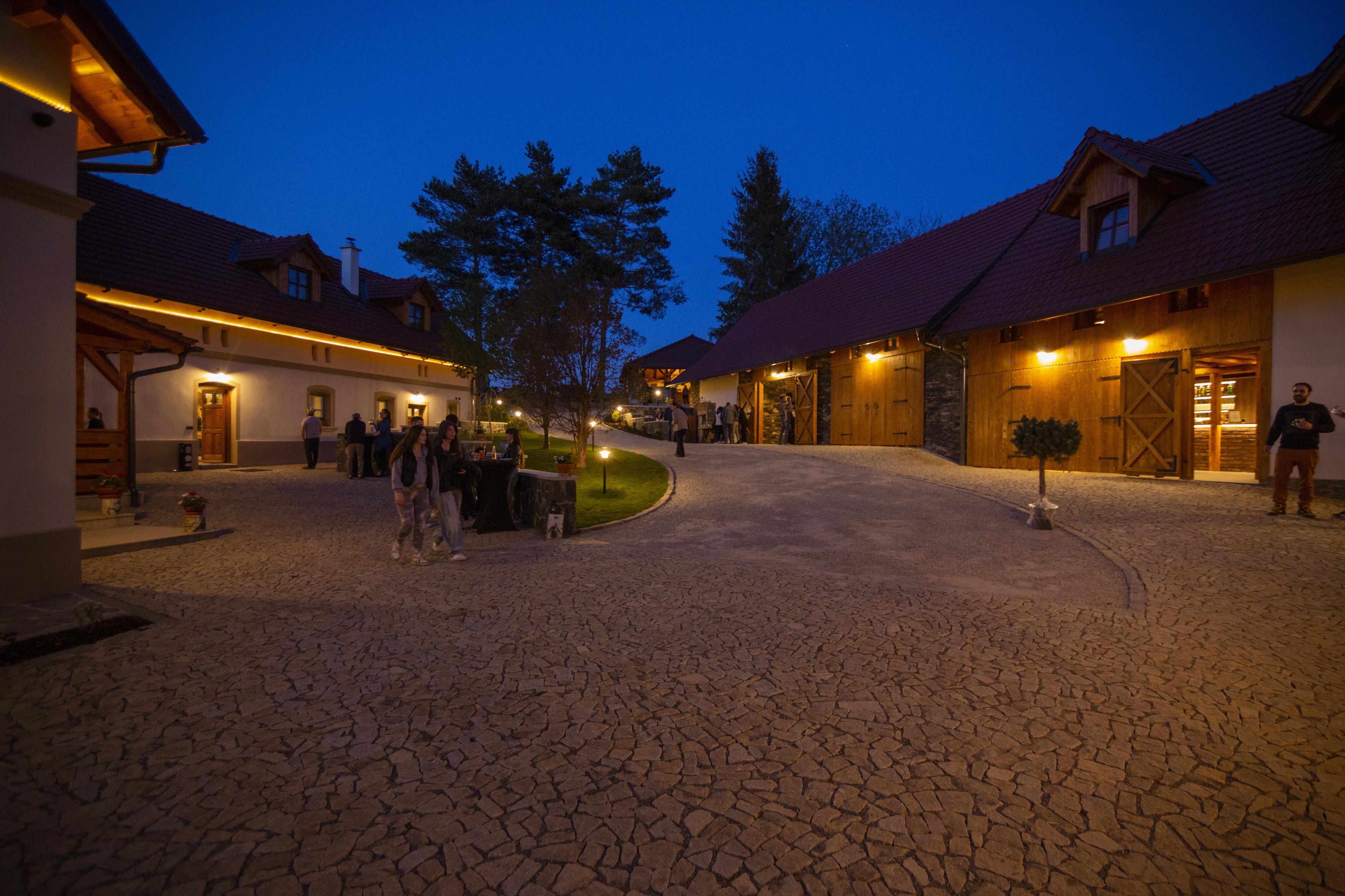 Statek Hostačov foto 3