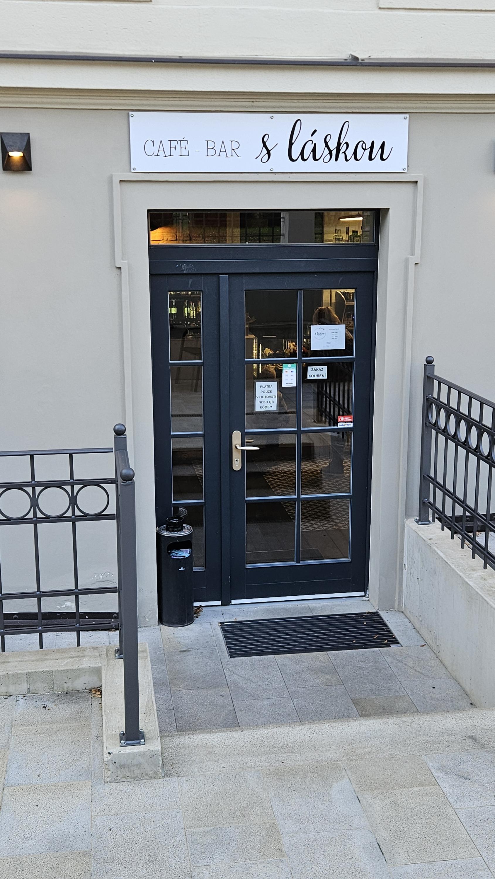 S láskou CAFÉ - BAR foto 2